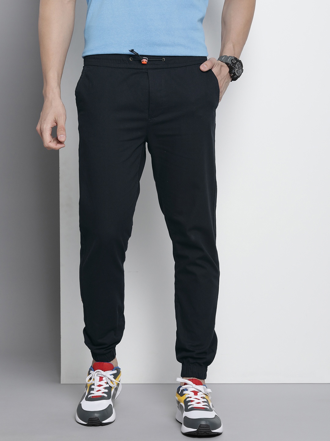 

The Indian Garage Co Men Mid-Rise Slim Fit Joggers, Navy blue