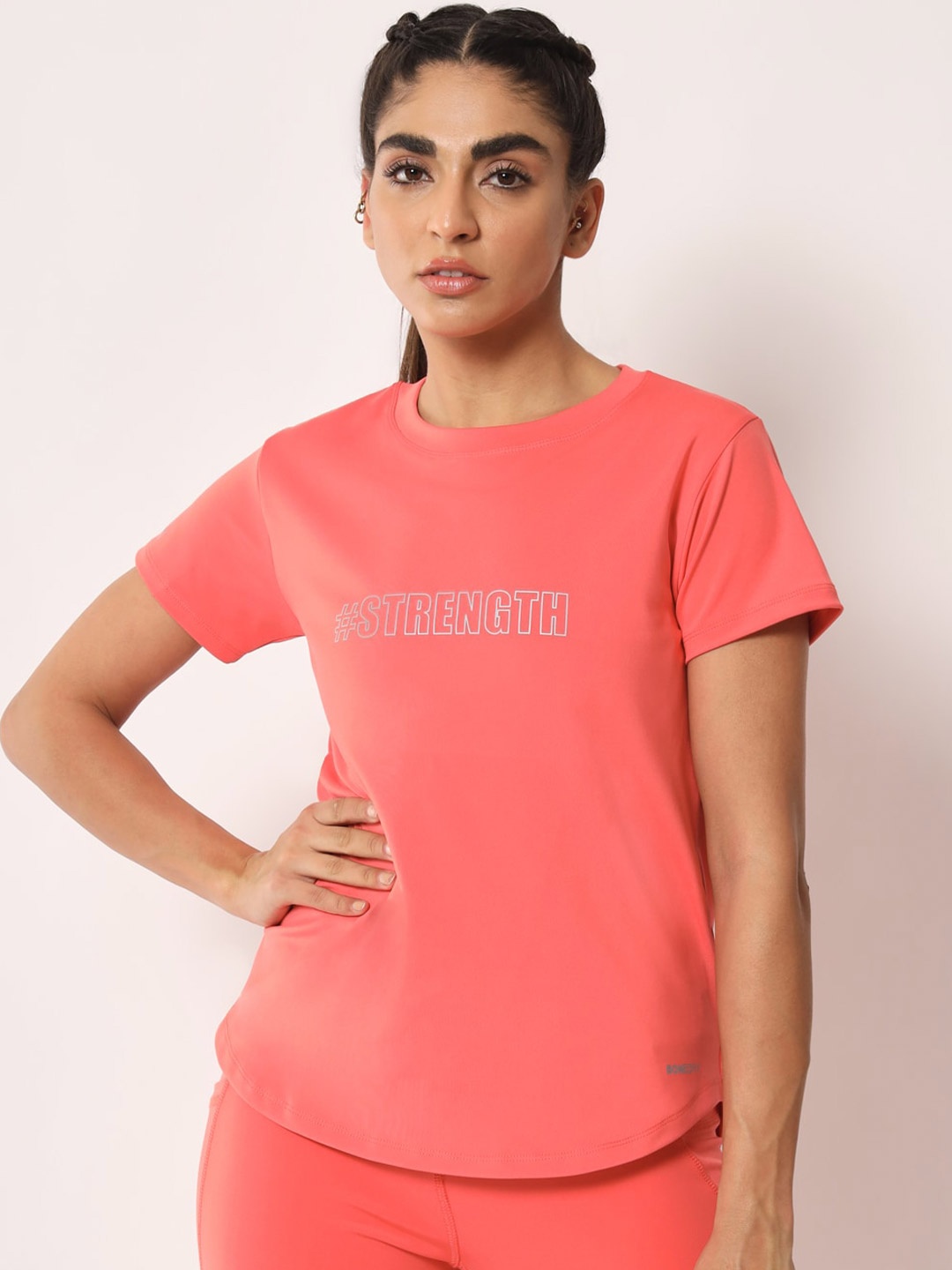 

MUSCLE TORQUE Women Training or Gym T-shirt, Peach