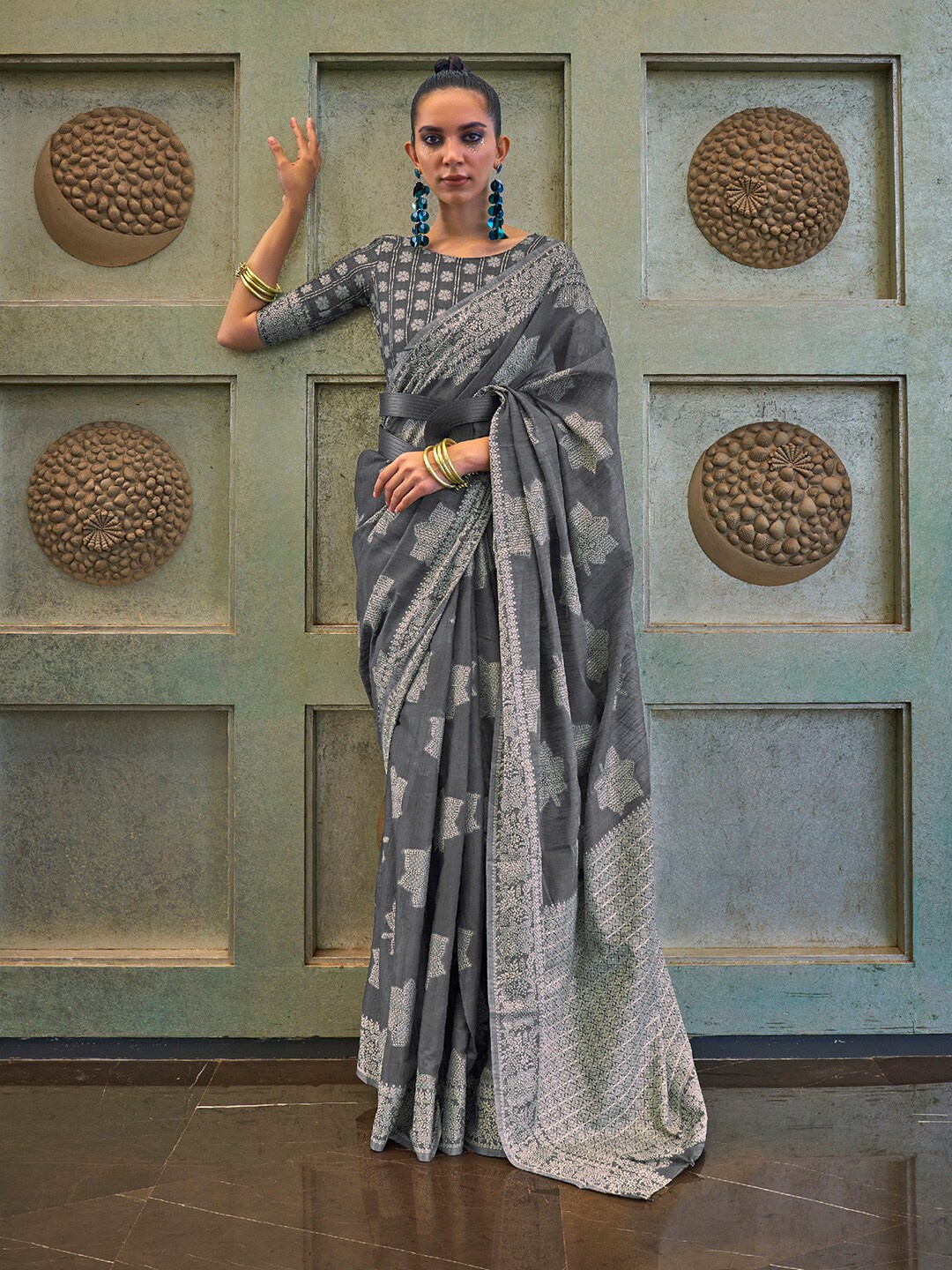 

Saree mall Floral Poly Linen Muga Sarees, Grey