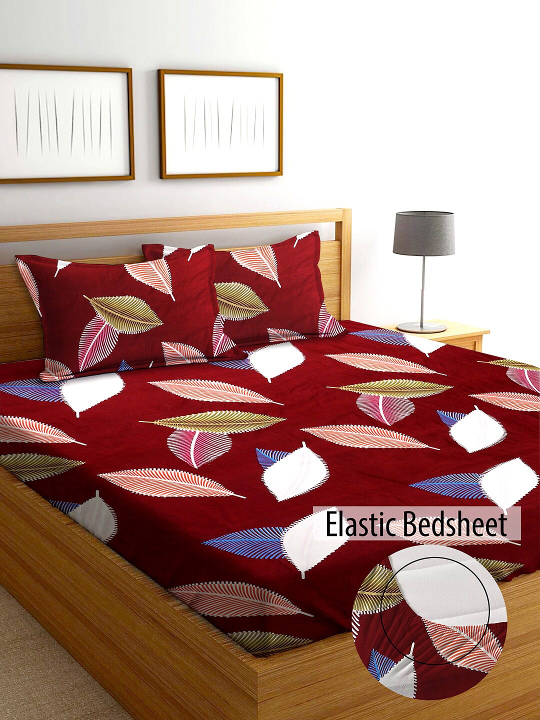 

AEROHAVEN Red & White Conversational 210 TC King Bedsheet with 2 Pillow Covers