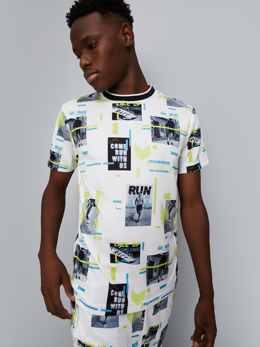 

max Men Graphic Printed Cotton T-shirt, White