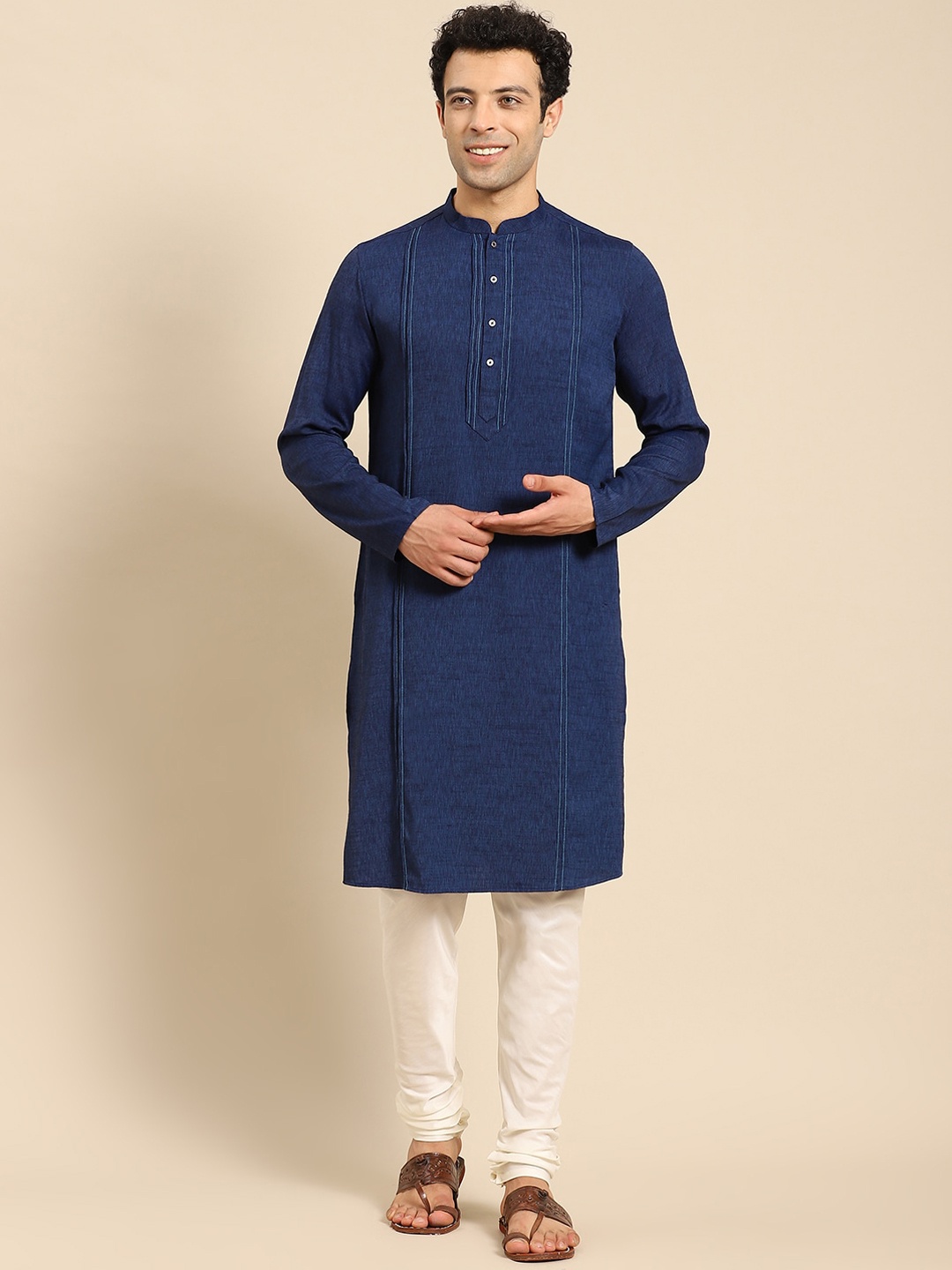 

Amodh by Kisah Men Mandarin Collar Striped Kurta with Churidar, Blue