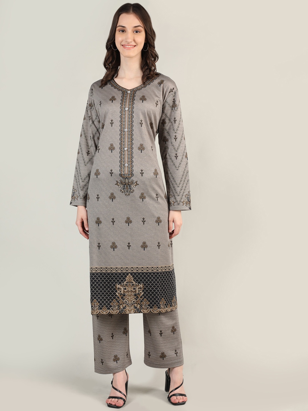 

MIKHAD Printed Long Sleeves Straight Kurta with Palazzo, Grey