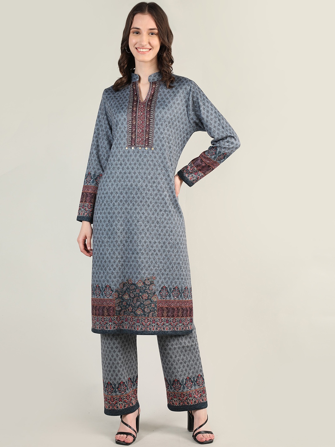 

MIKHAD Women Ethnic Motifs Kurta with Palazzos, Blue
