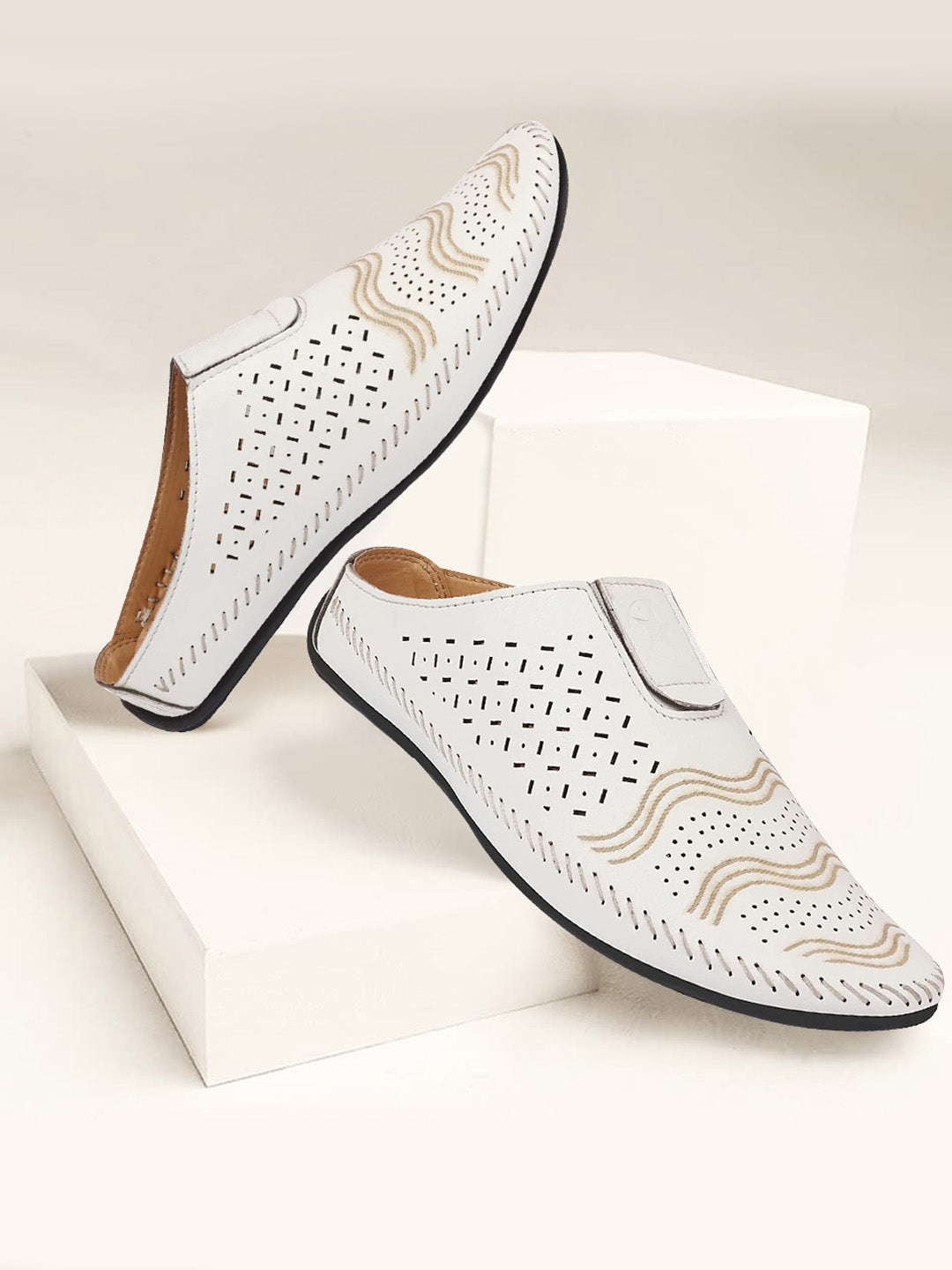 

FAUSTO Men Textured Lightweight Mules With Laser Cuts, White