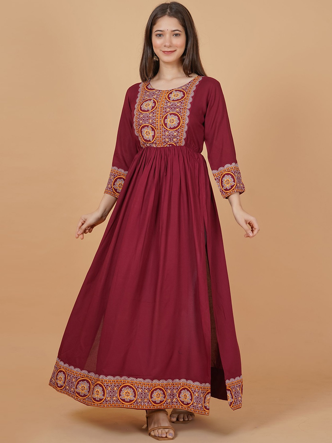 

DAEVISH Women Floral Yoke Design Anarkali Kurta, Maroon