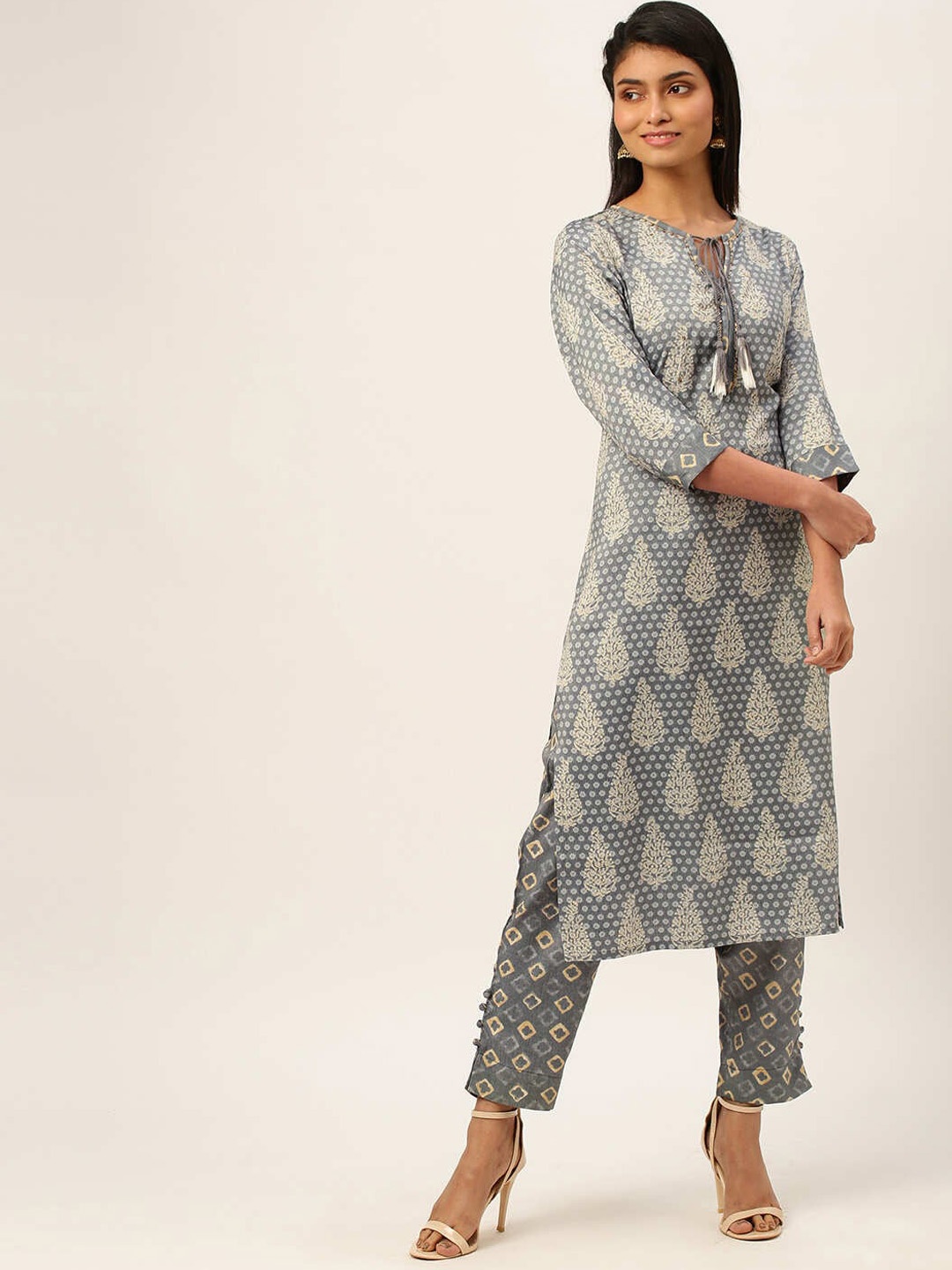 

ZOLA Women Ethnic Motifs Printed Kurta with Trousers, Grey