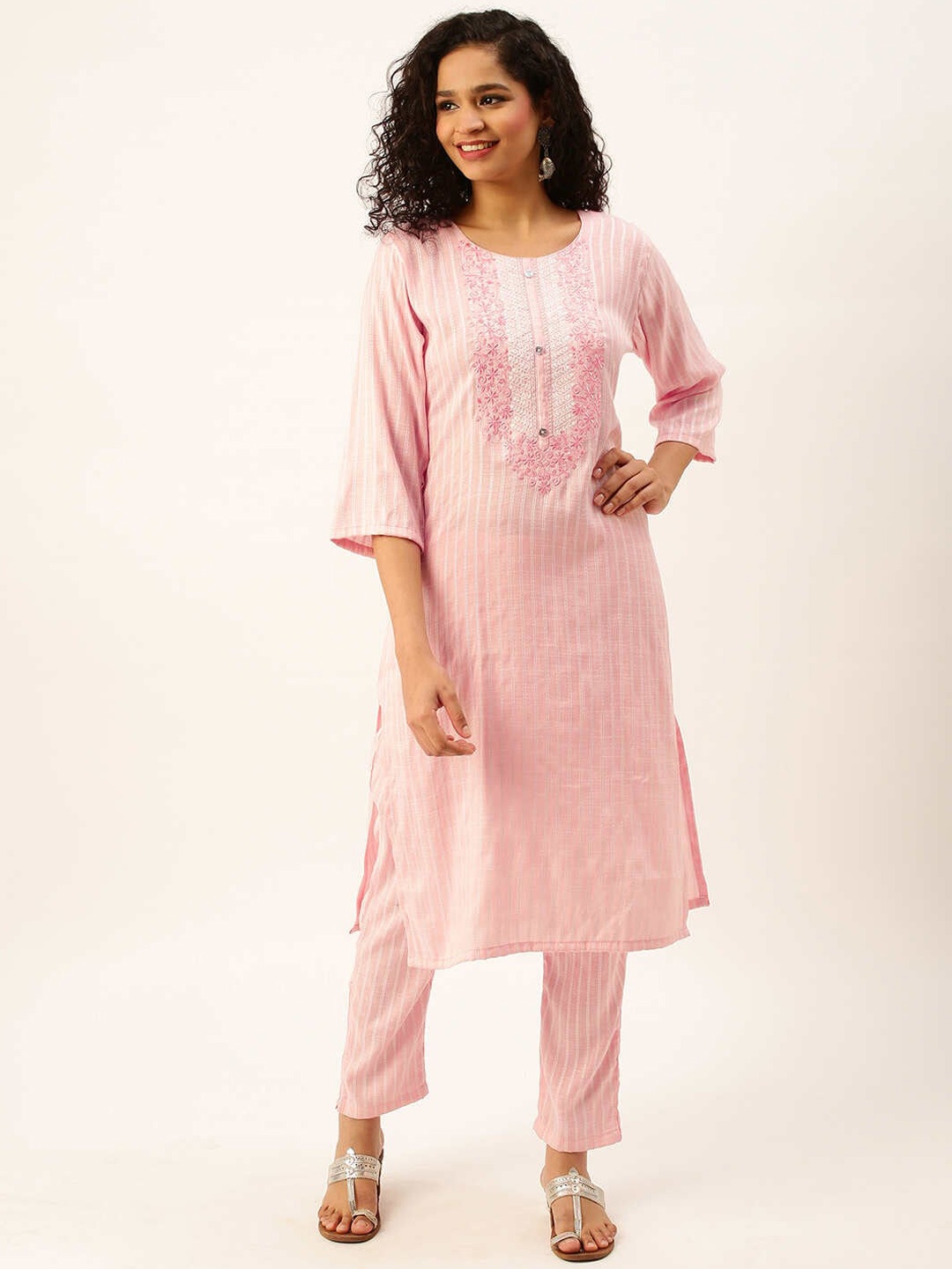 

ZOLA Embroidered Kurta with Trousers, Pink