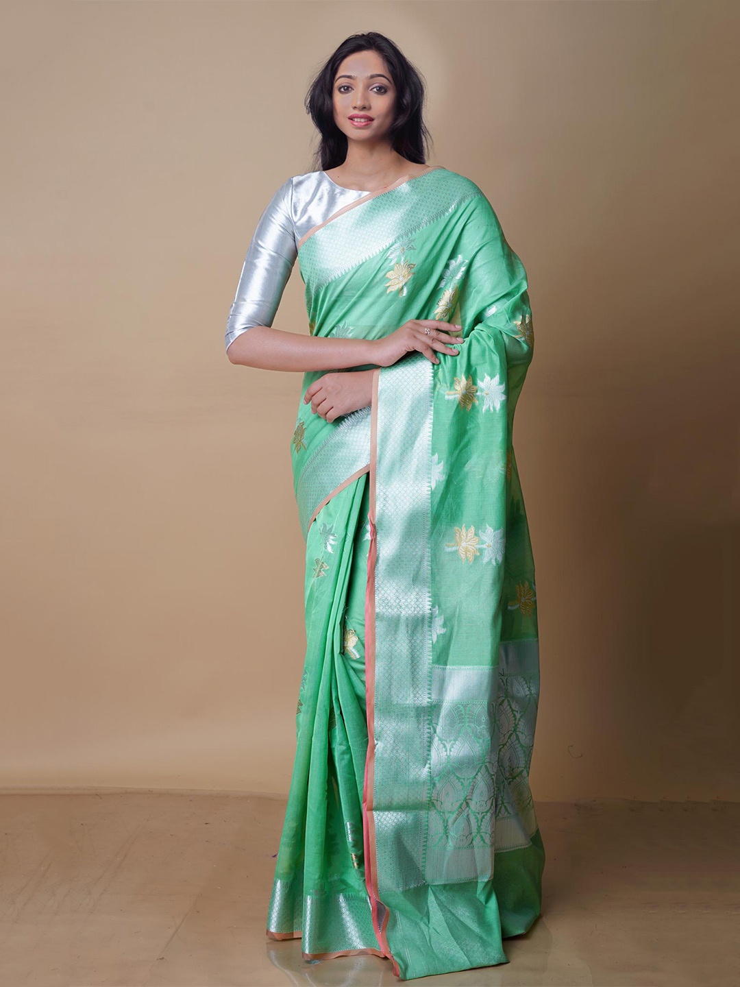 

Unnati Silks Ethnic Motifs Zari Silk Blend Banarasi Saree, Green