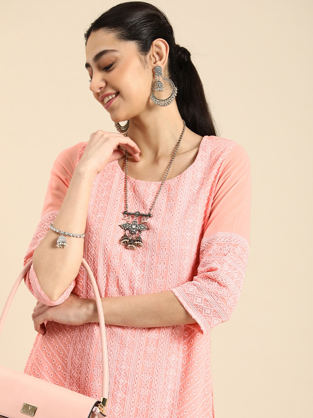

Anouk Floral Embroidered Chikankari Kurta, Peach