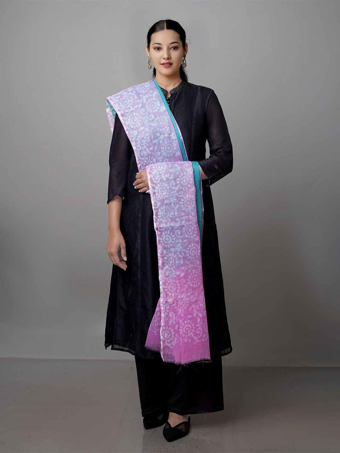 

Unnati Silks Ethnic Motifs Printed Pure Cotton Batik Dupatta, Green