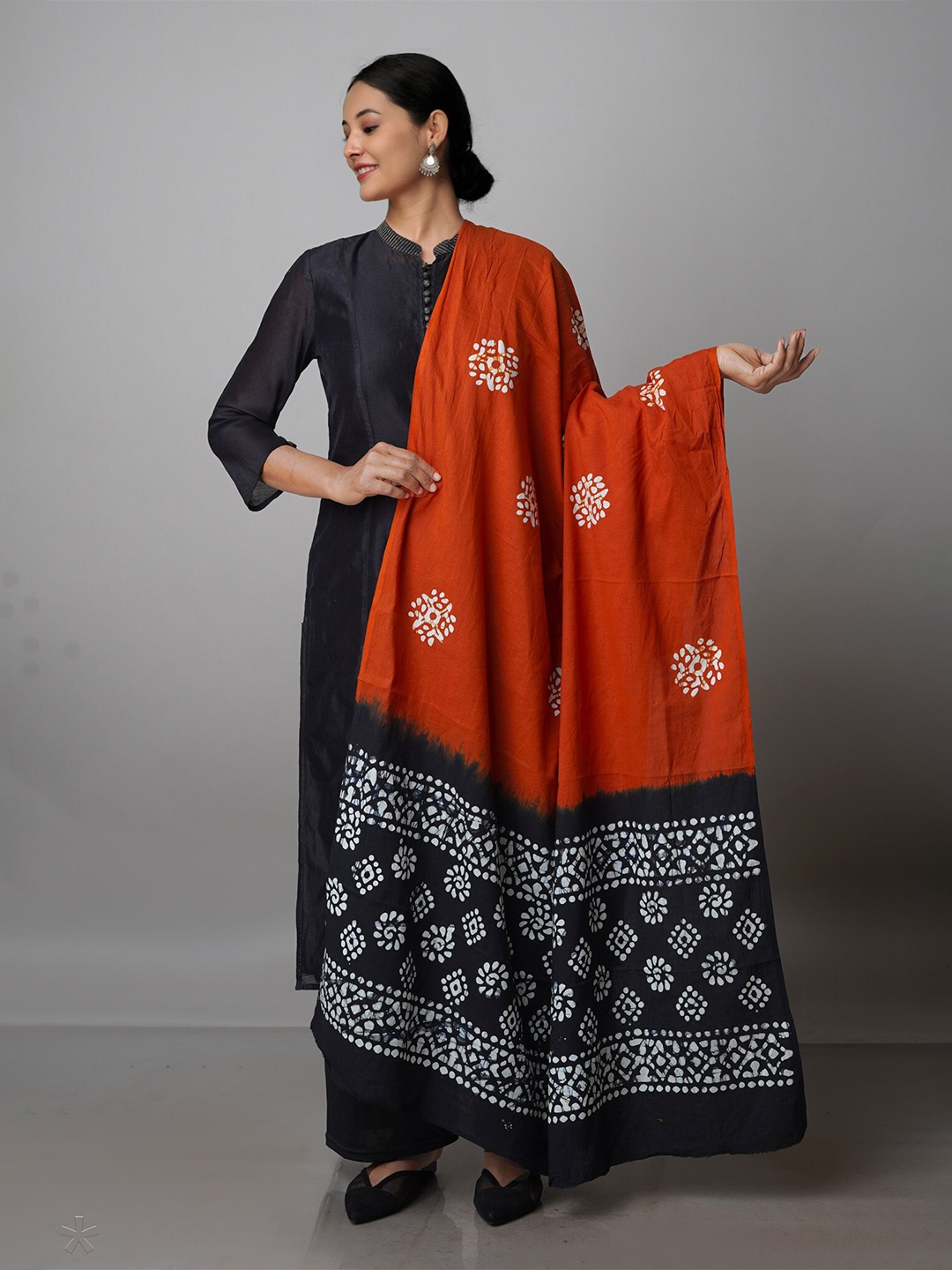 

Unnati Silks Checked Pure Cotton Batik Dupatta, Brown