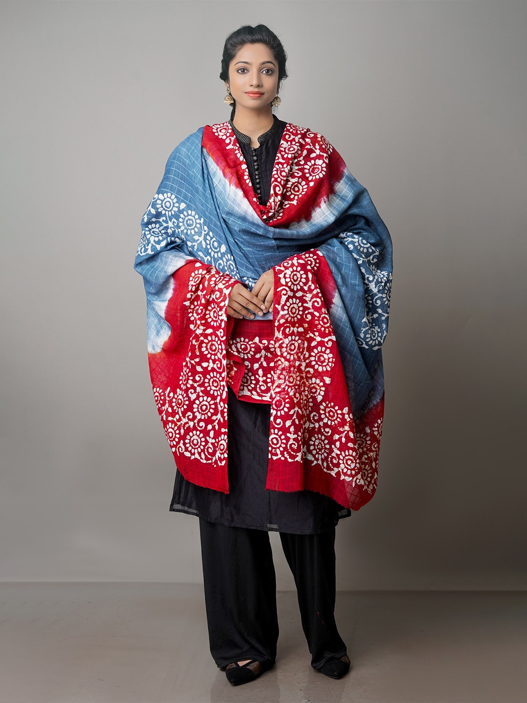 

Unnati Silks Ethnic Motifs Printed Pure Cotton Batik Dupatta, Grey