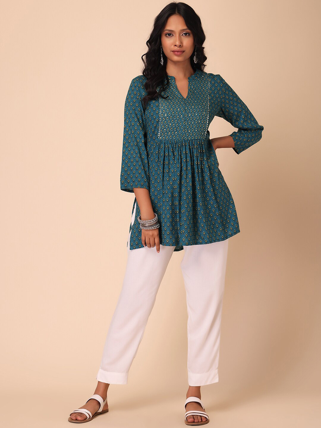 

INDYA Women Notched Band Collar Neckline Floral Printed A-Line Short Kurti, Blue