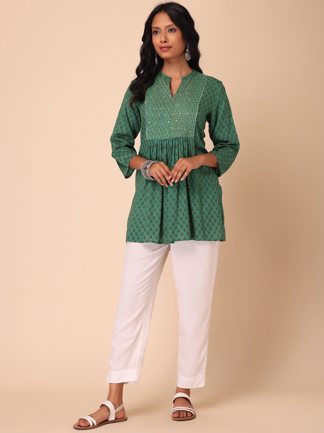 

INDYA Floral Printed Gotta Patti Kurta, Green