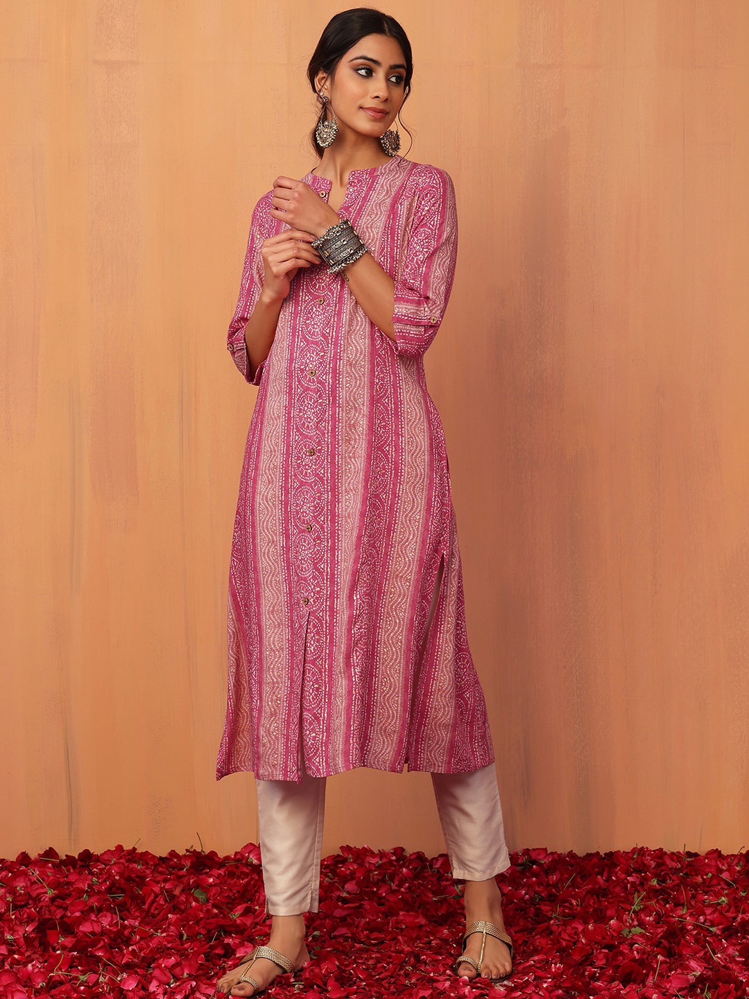 

INDYA Women Bandhani Printed Straight Kurta, Pink