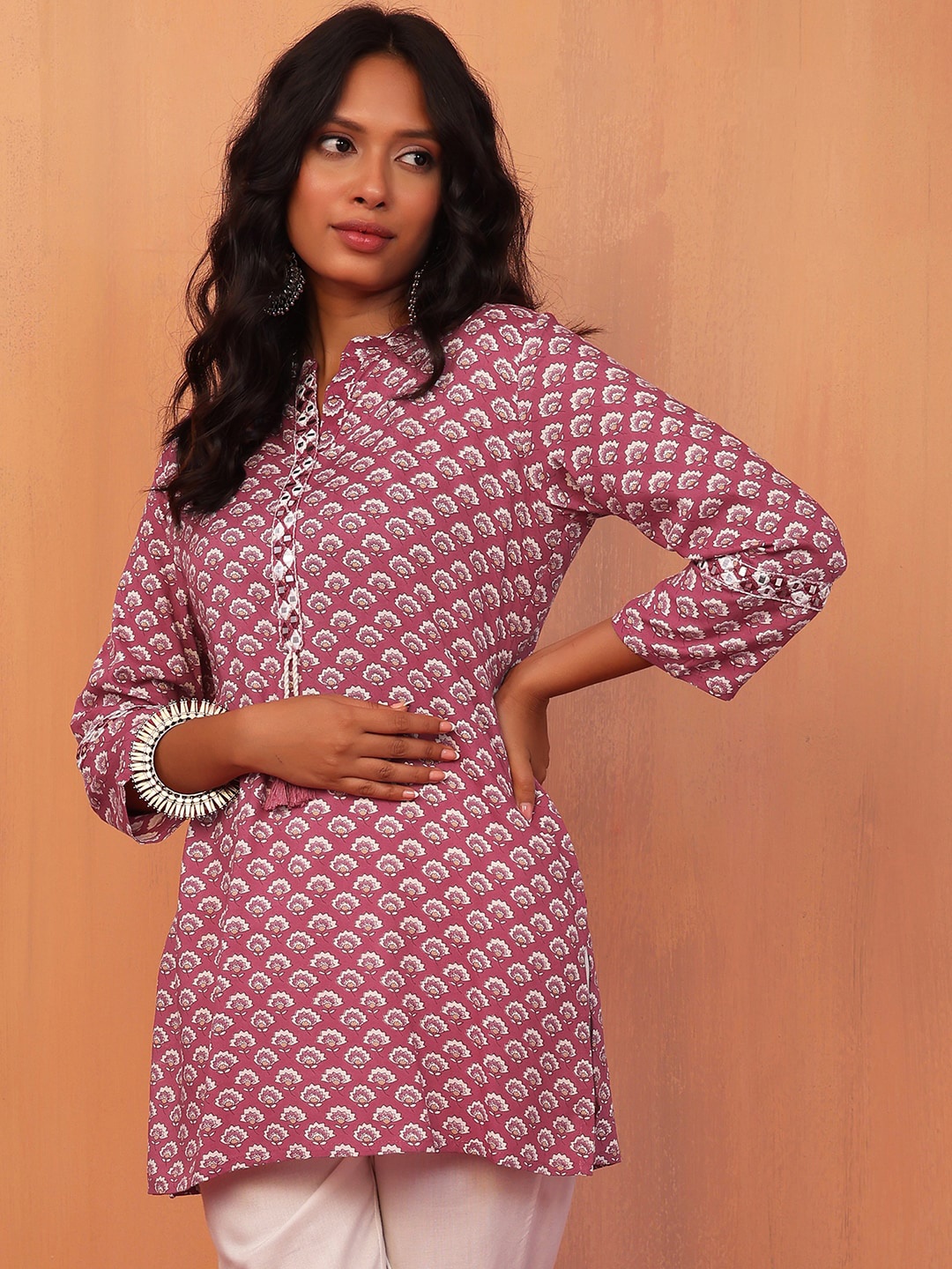 

INDYA Viscose Rayon Mandarin Collar Ethnic Motifs Printed Tunic, Pink