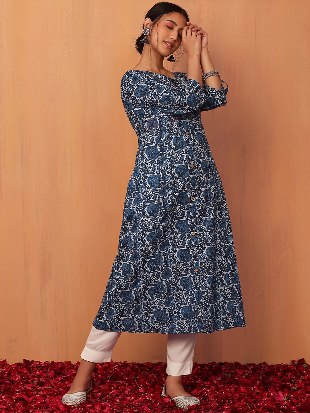 

INDYA Notch Neck Floral Printed & Embroidered Pure Cotton A-Line Kurta, Blue