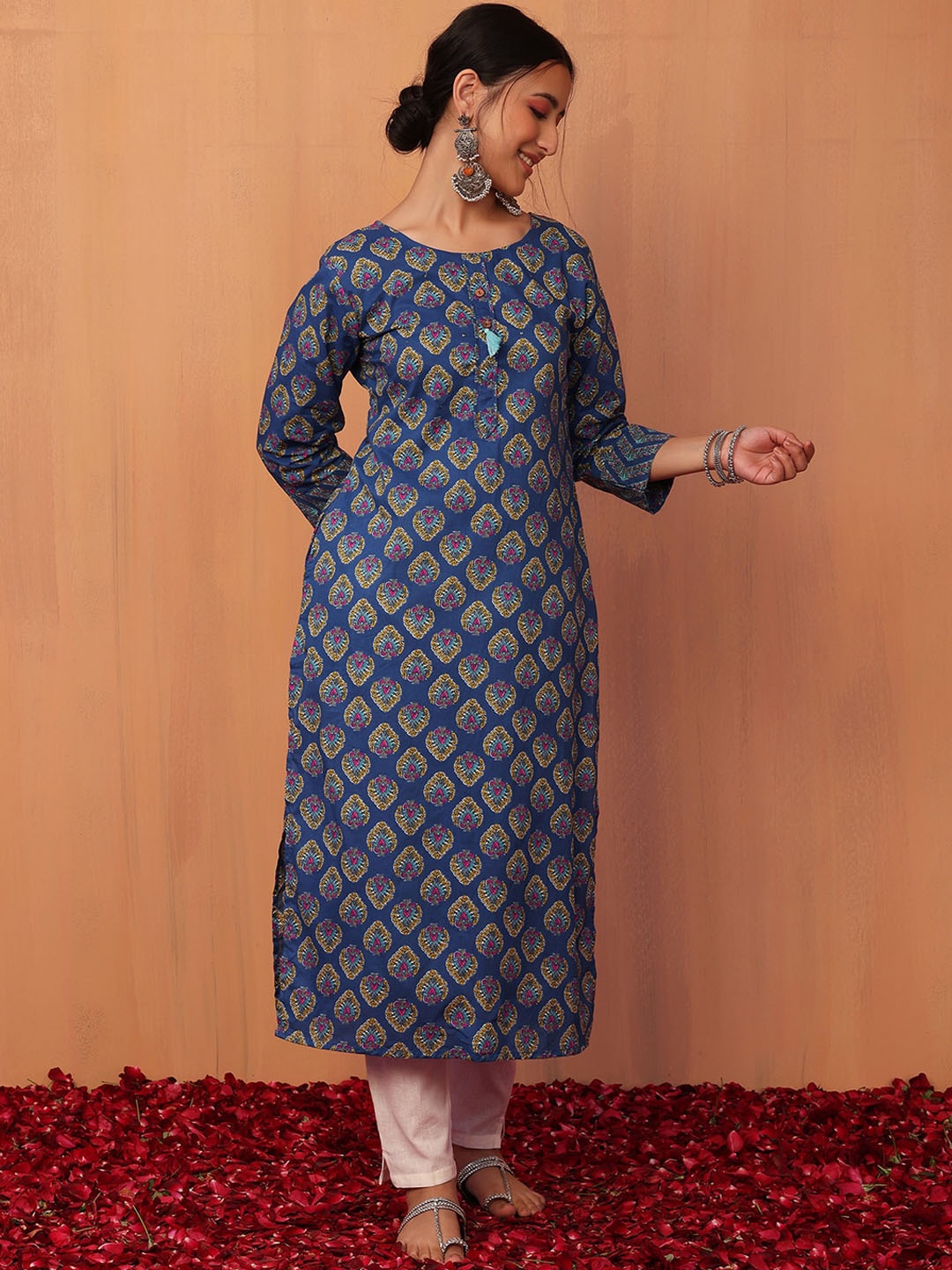 

INDYA Women Ethnic Motifs Printed Boat Neck Pure Cotton Kurta, Navy blue