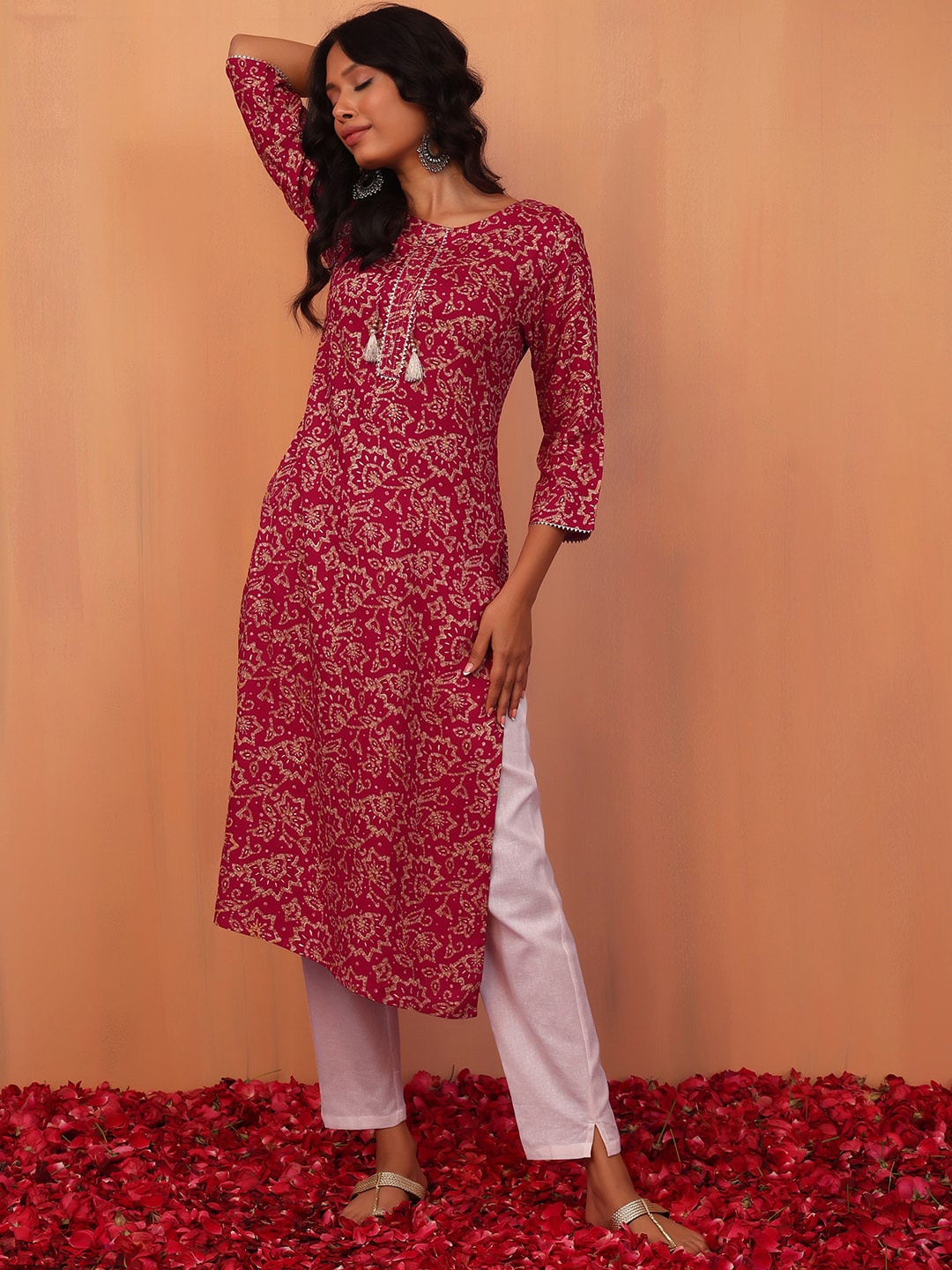 

INDYA Women Ethnic Motifs Printed Round Neck Kurta, Red