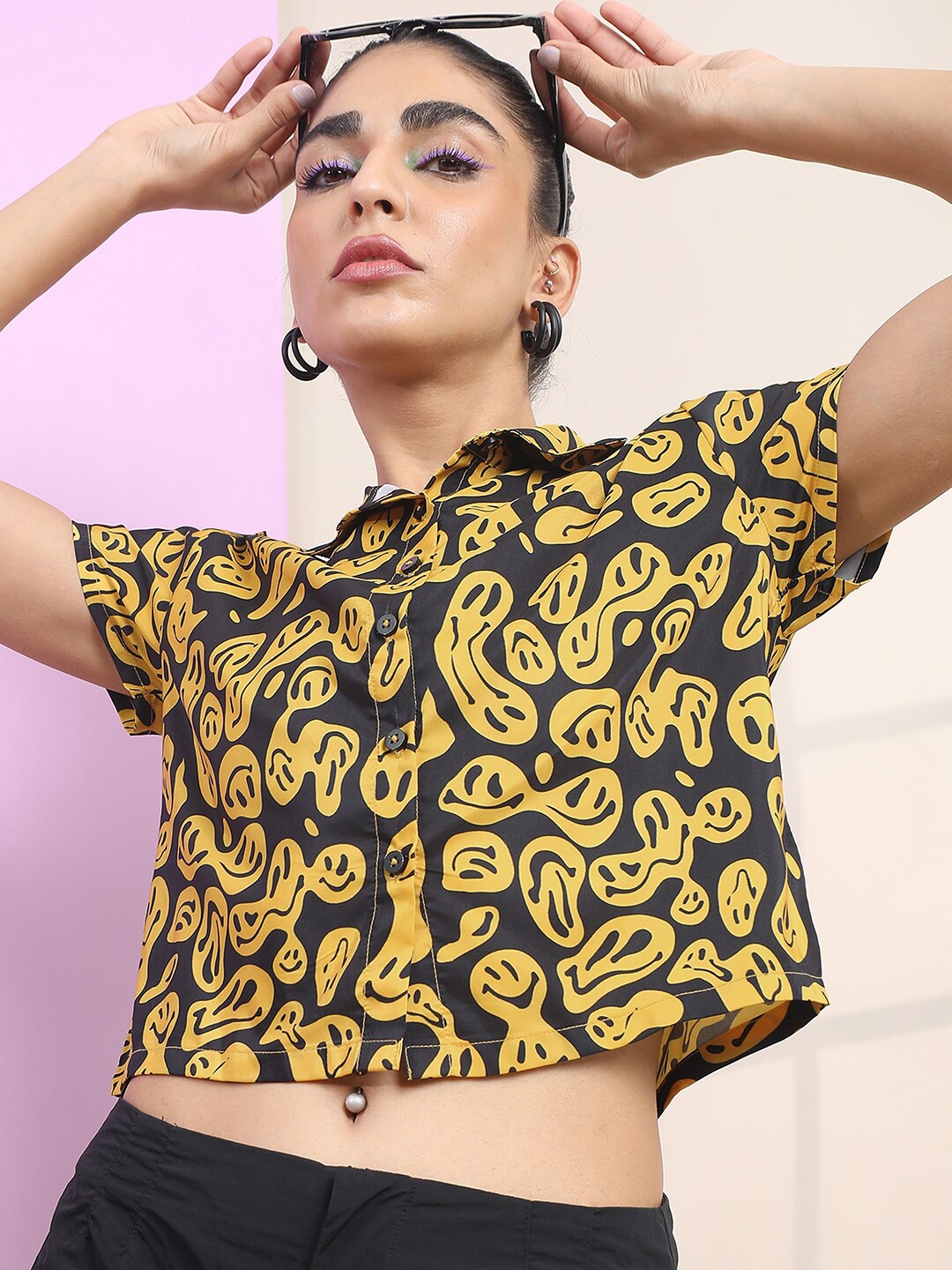 

Tokyo Talkies Women Printed Casual Crop Shirt, Black