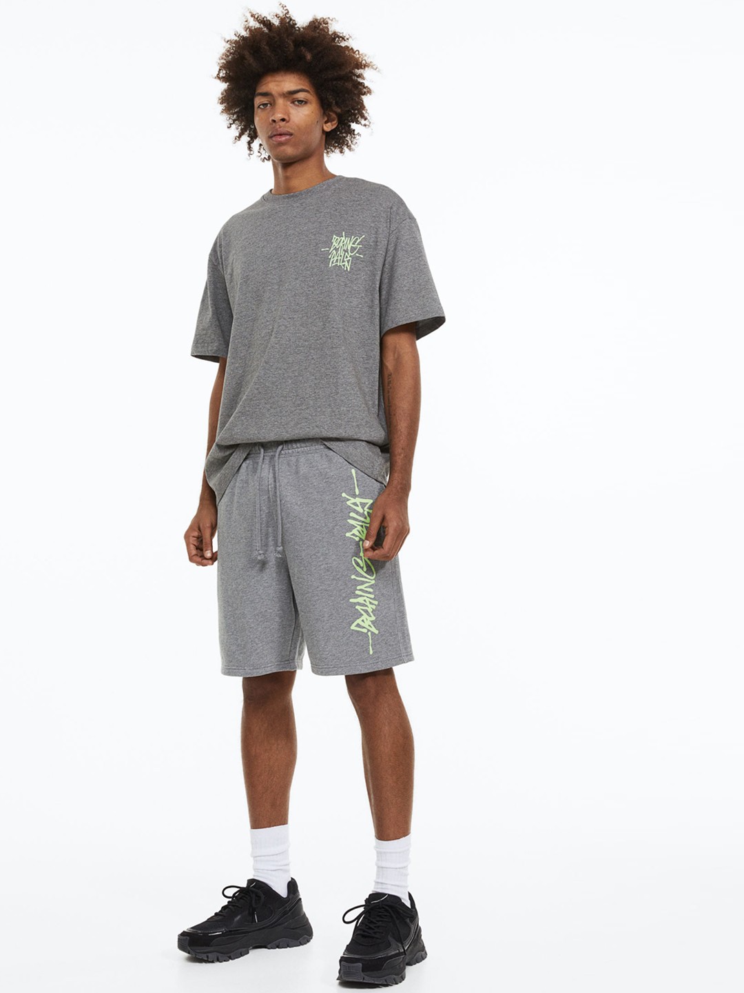 

H&M Men Relaxed Fit Print Sweatshorts, Grey