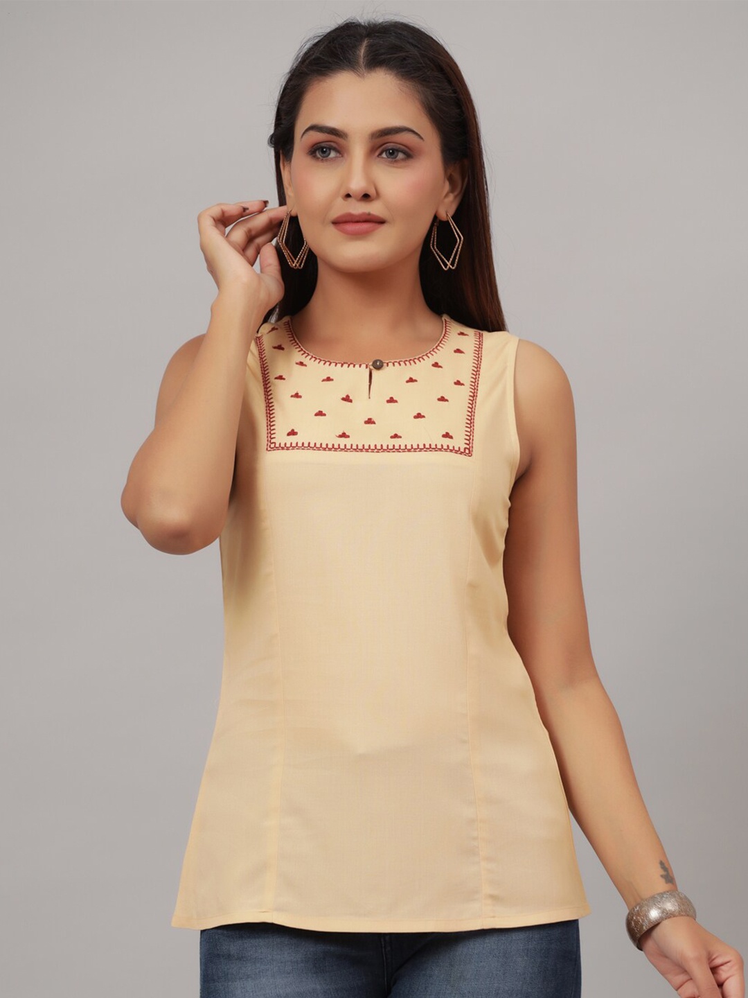 

CRAFTED FOR YOU Cream-Coloured Styled Back Top