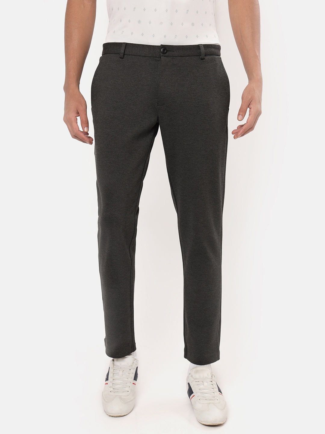 

CULT Men Textured 4 Way Stretch Pants with Reflective Detail, Grey