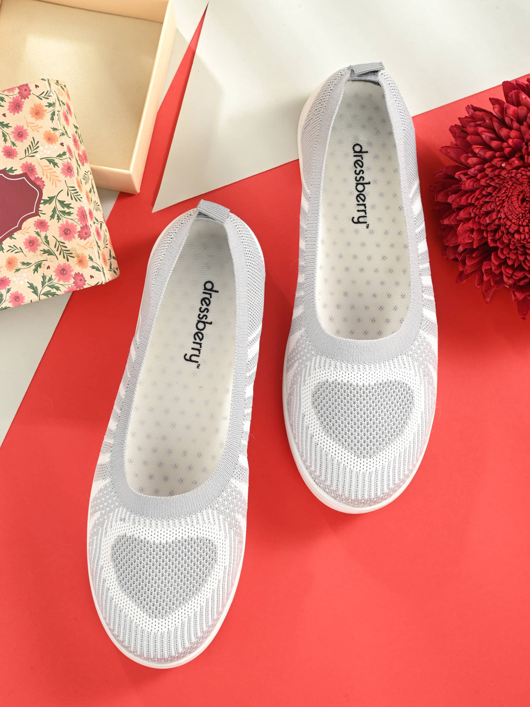 

DressBerry Women Round Toe Ballerinas, Grey