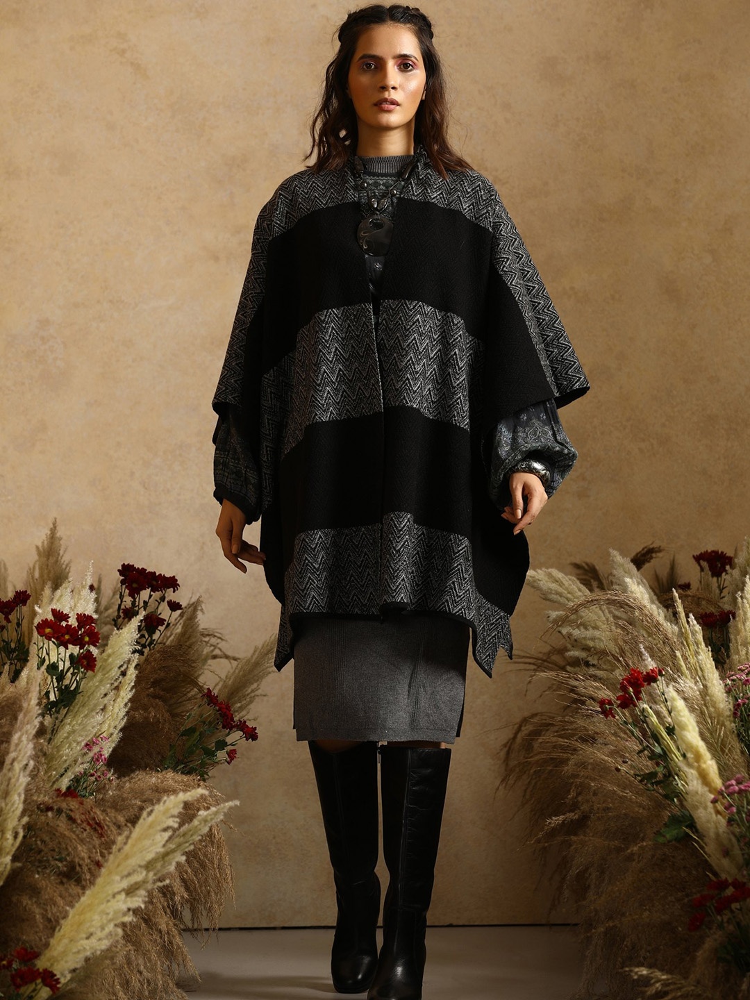 

KHALEEJ Women Longline Wool Cape Jacket, Black