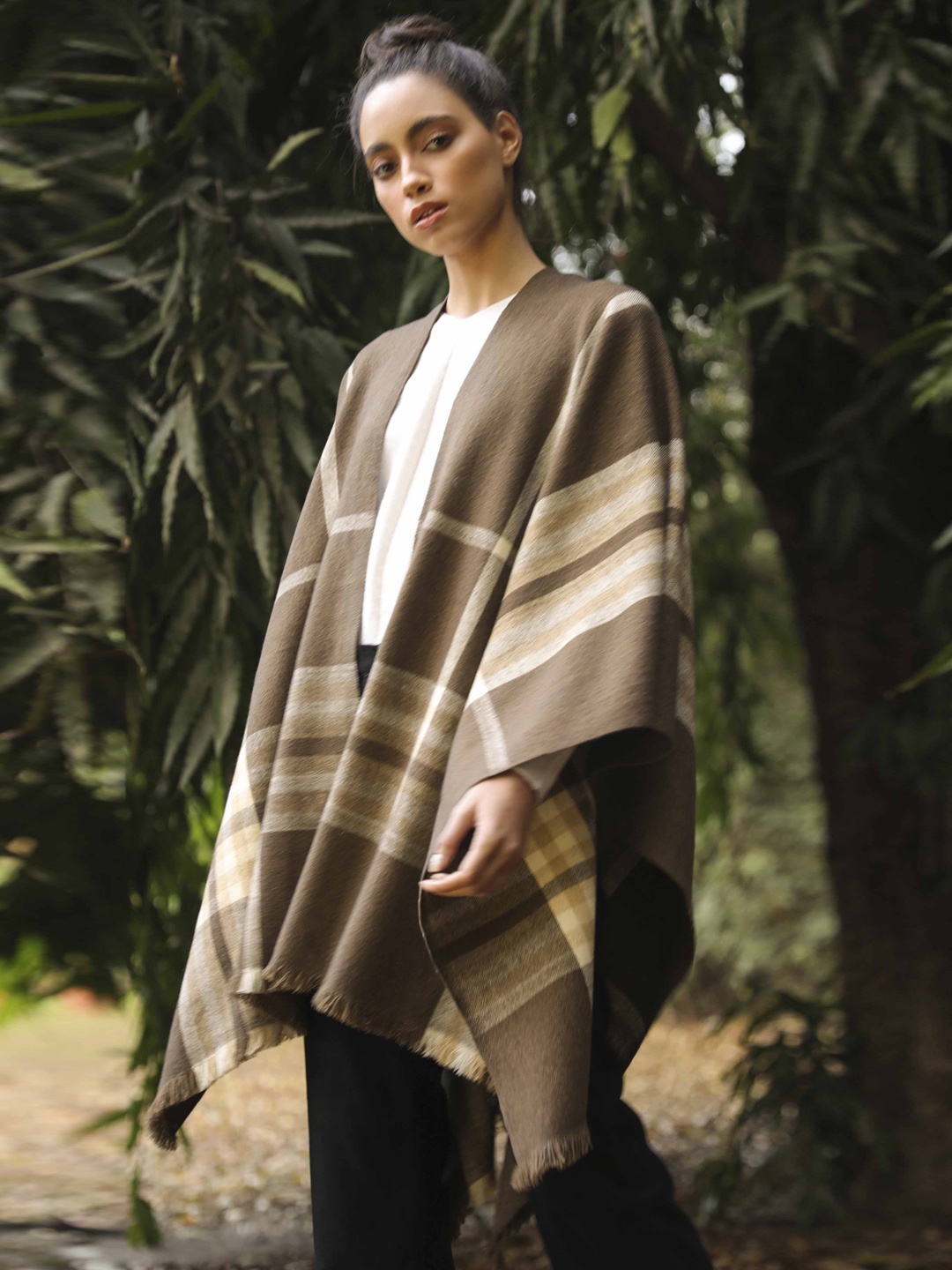 

KHALEEJ Checked Longline Wool Front-Open Sweater, Brown