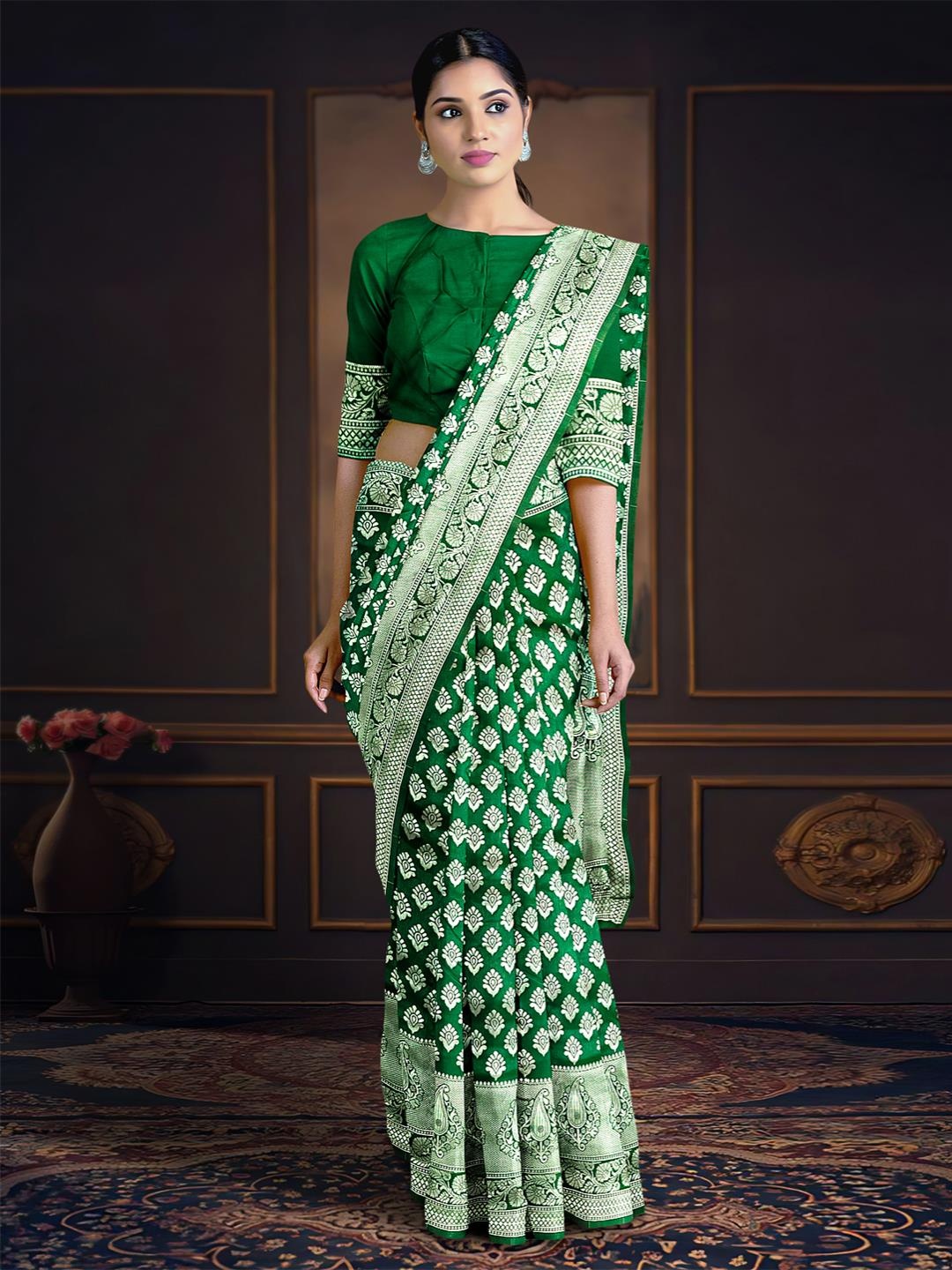 

Kalamandir Woven Design Zari Saree, Green