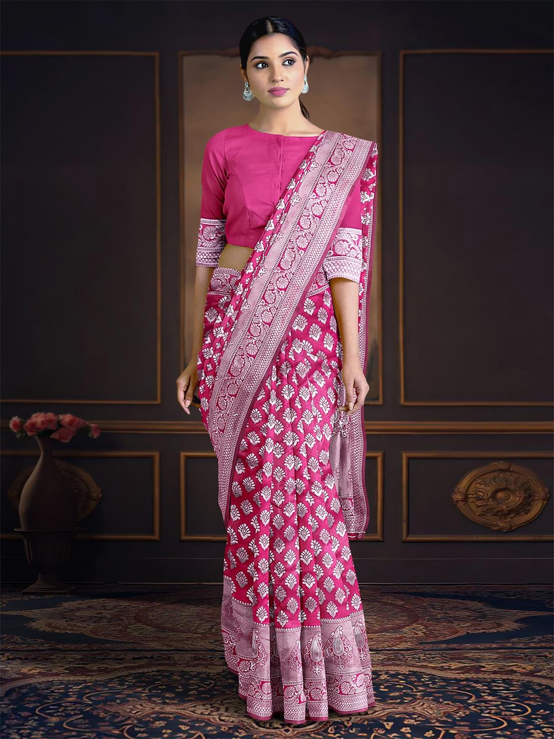 

Kalamandir Woven Design Zari Saree, Magenta