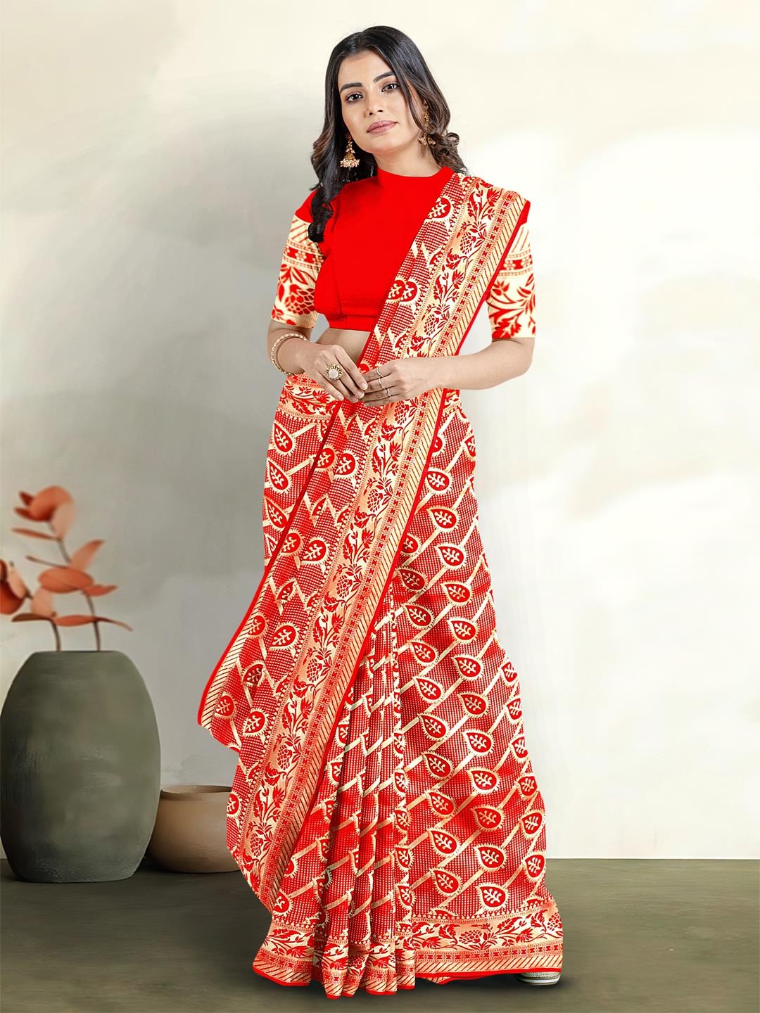 

Kalamandir Woven Design Bordered Saree, Red