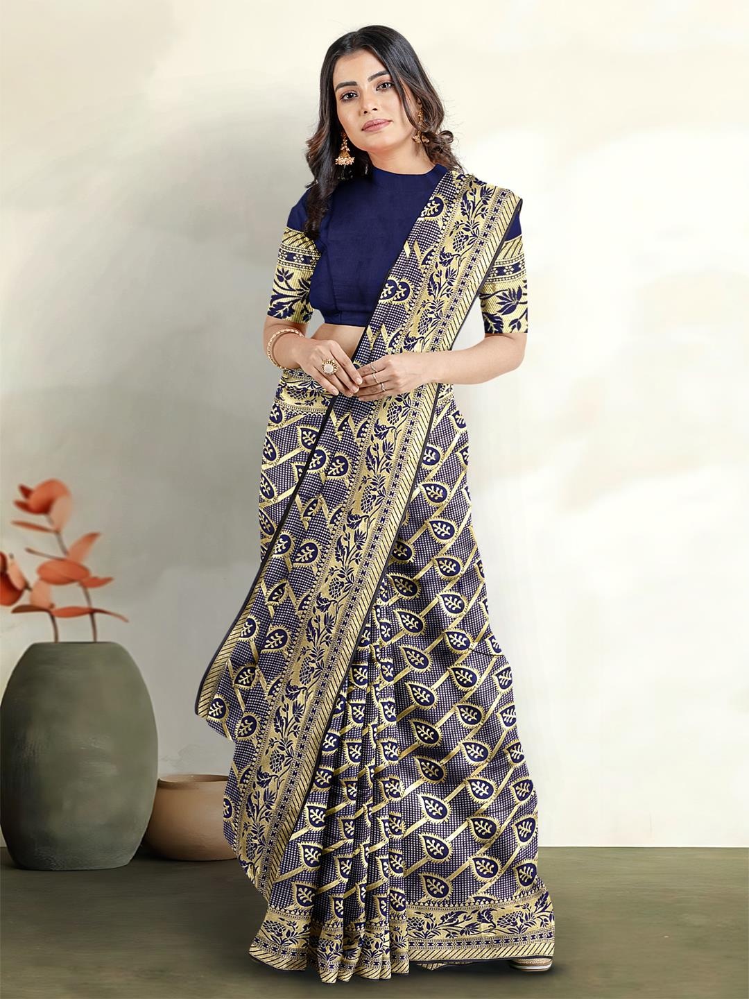 

Kalamandir Ethnic Motif Zari Saree, Navy blue