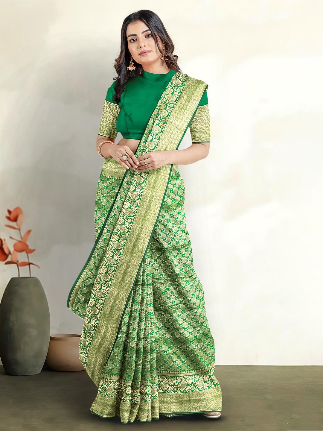 

Kalamandir Woven Design Zari Saree, Green