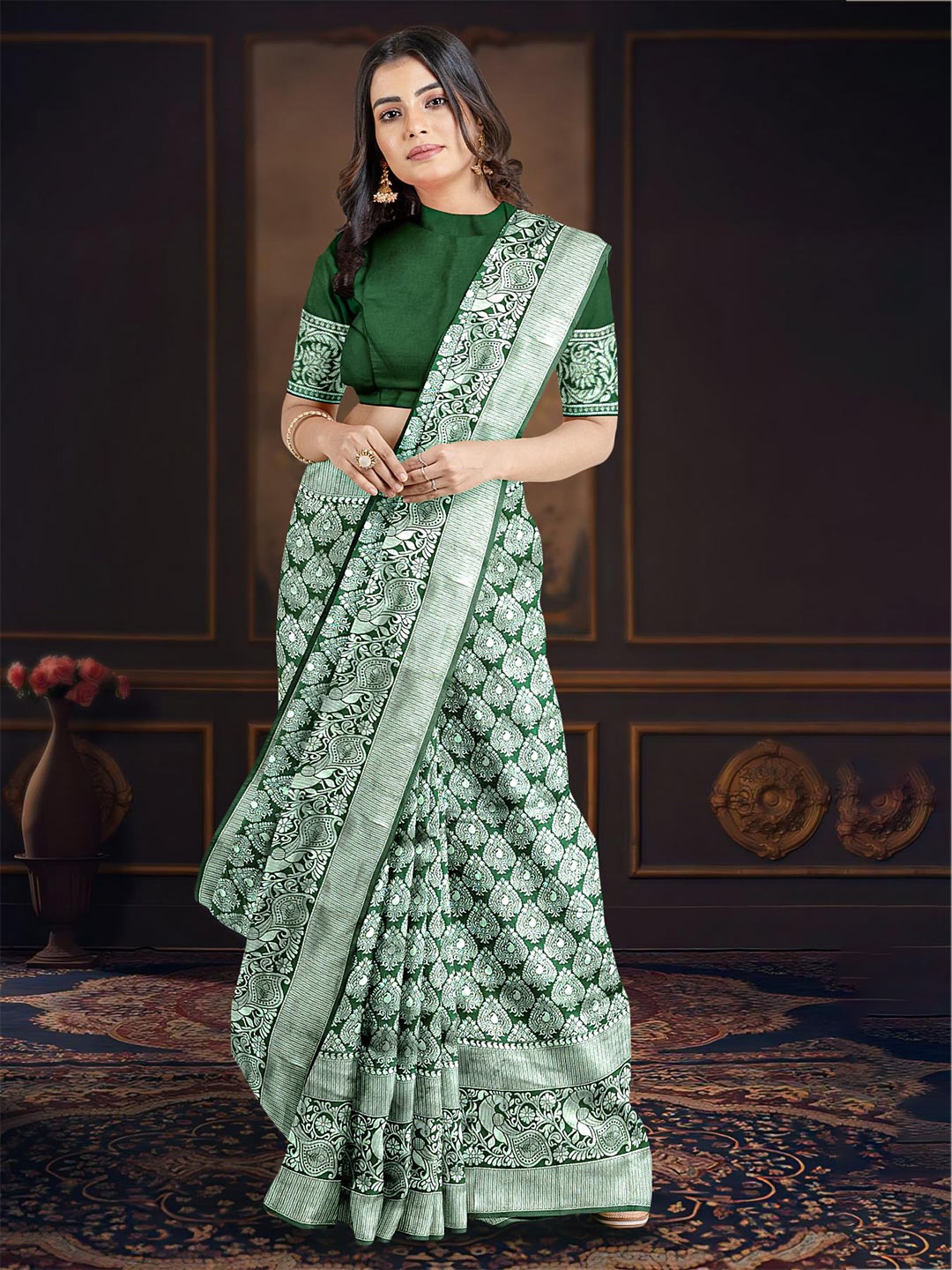 

Kalamandir Woven Design Zari Saree, Green