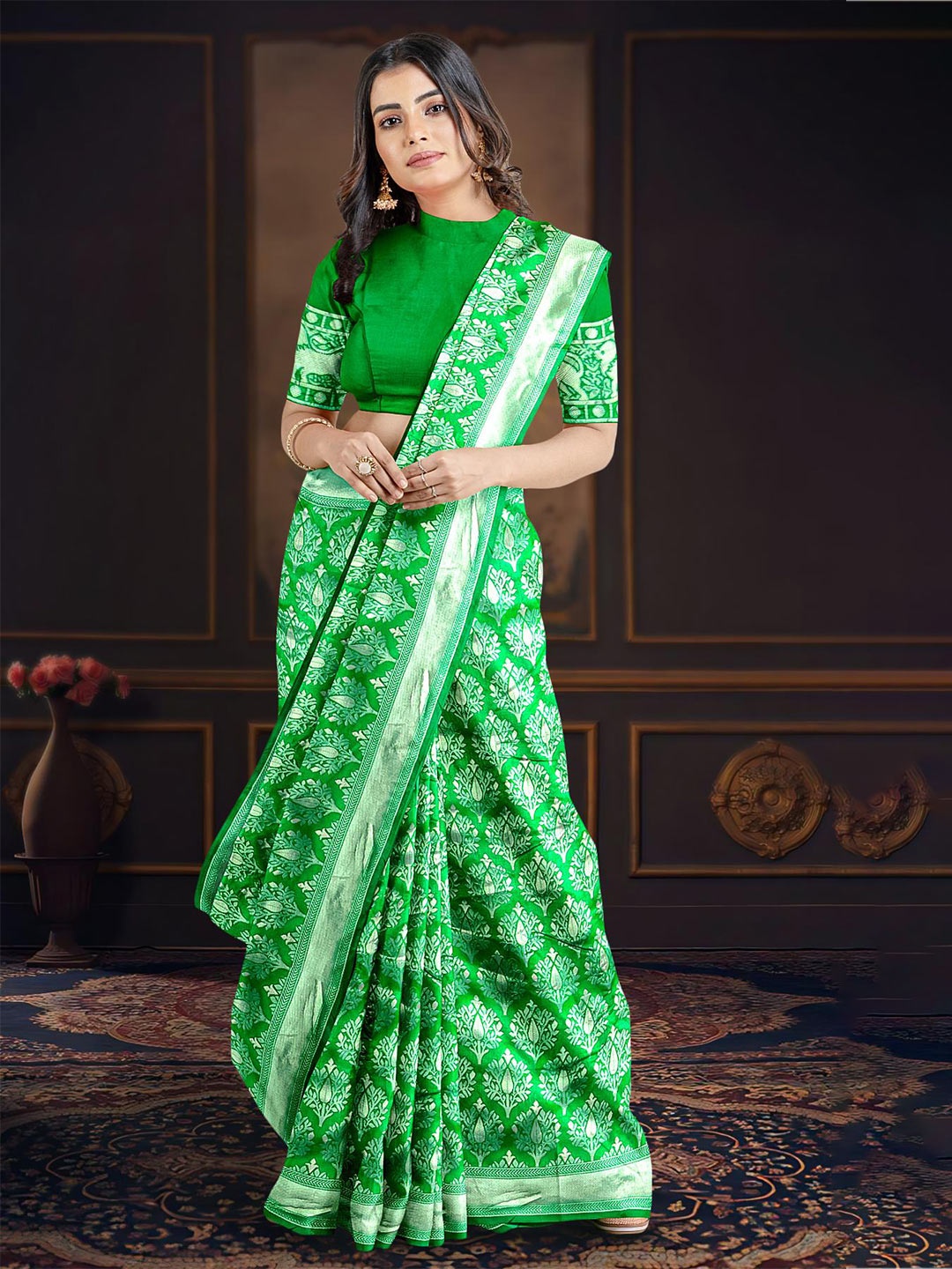 

Kalamandir Woven Design Zari Saree, Green