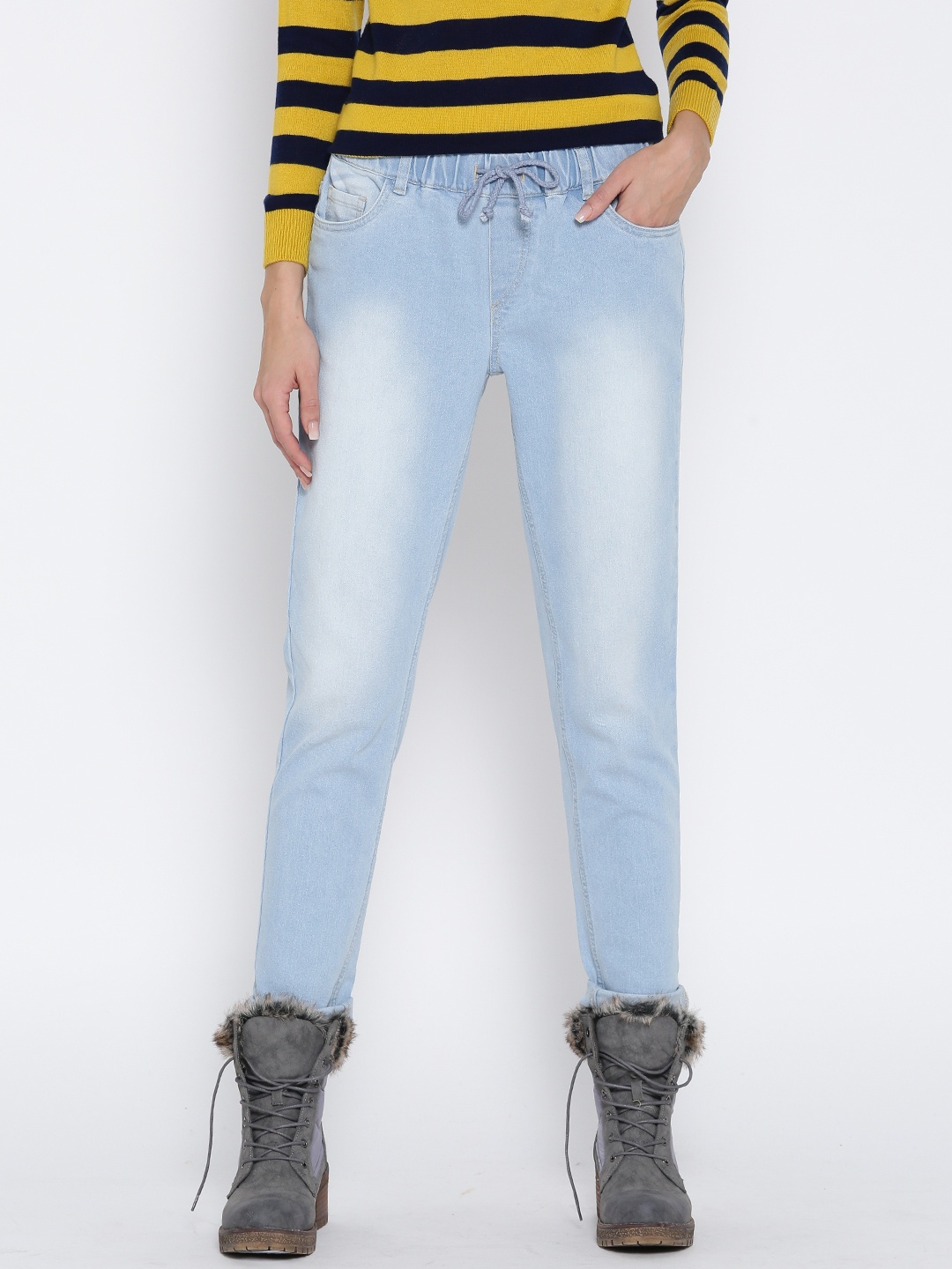 

Roadster Women Blue Slim Fit Mid-Rise Clean Look Stretchable Jeans