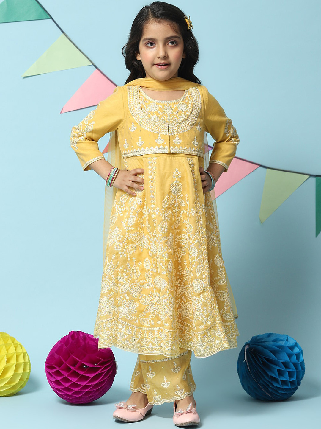 

Biba Girls Floral Embroidered Sequinned Kurta with Palazzos & With Dupatta, Yellow