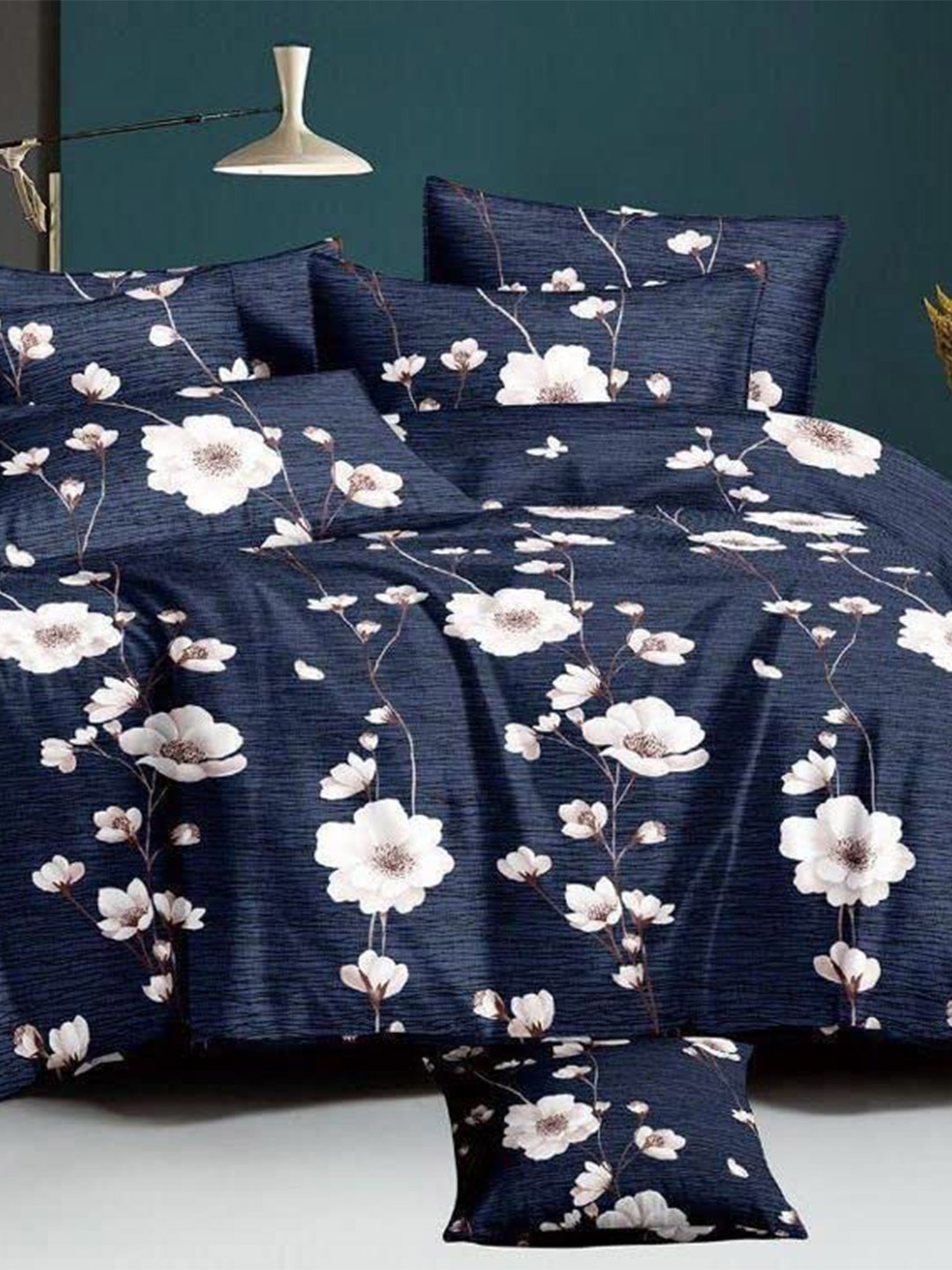 

Bajo's Navy Blue & Pink Floral 210 TC Flat Queen Bedsheet with 2 Pillow Covers