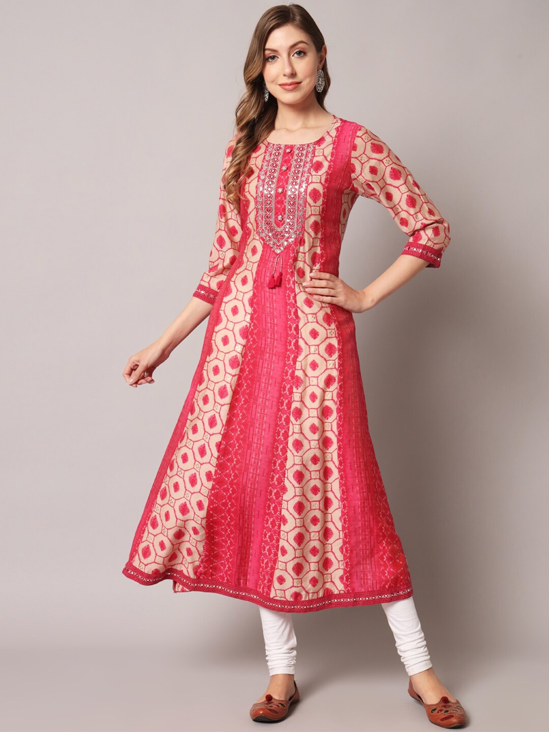 

PREKSHA Women Ethnic Motifs Printed Mirror Work Kurta, Pink