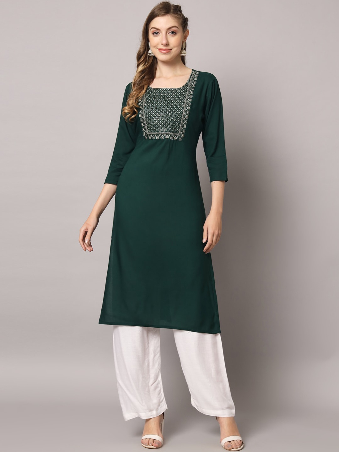 

PREKSHA Women Mirror Work Kurta, Green