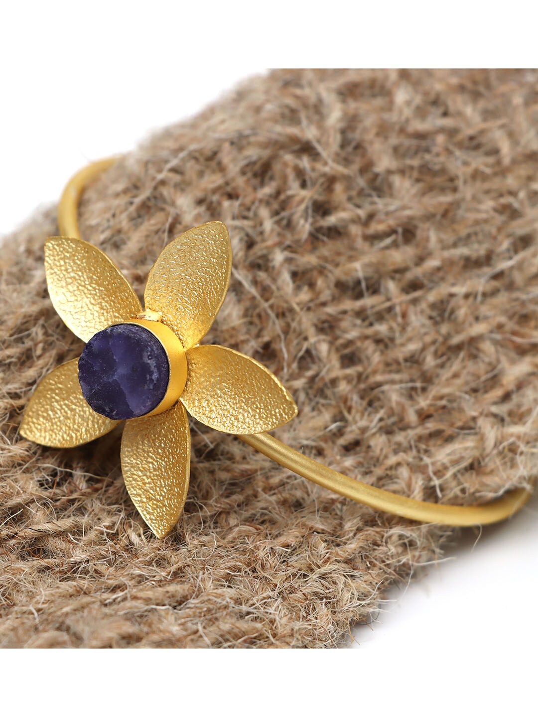 

Ozanoo Women Brass-Plated Kada Bracelet, Gold