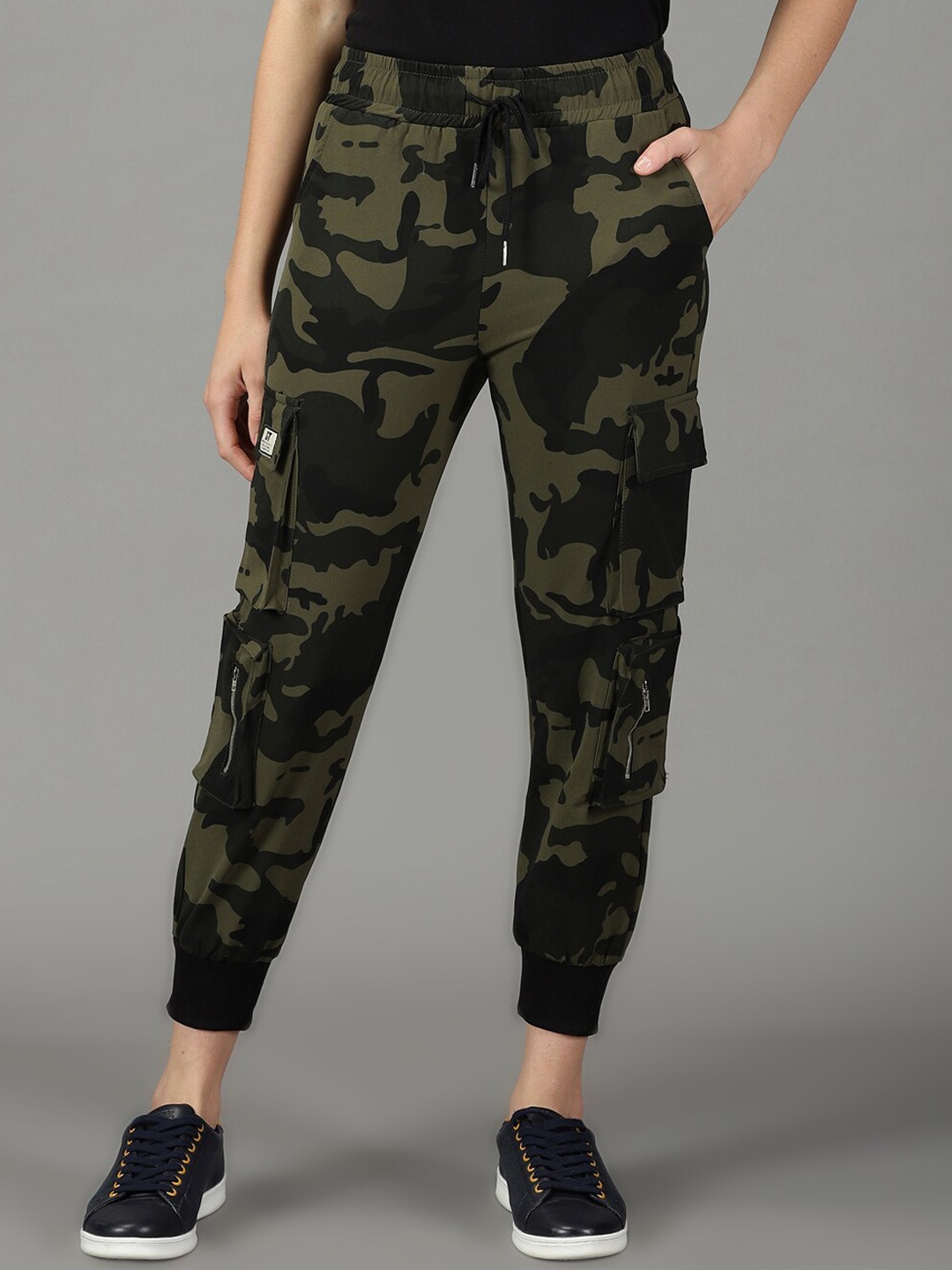 

SHOWOFF Women Mid-Rise Camouflage Printed Jogger, Olive
