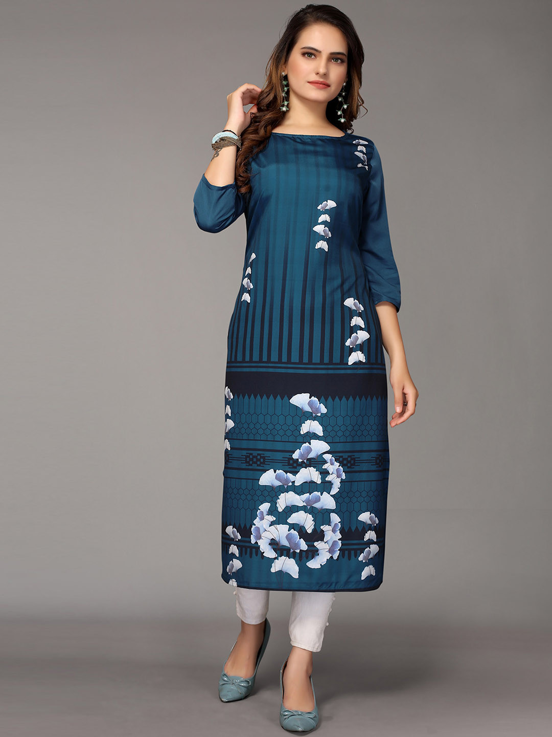 

Nimayaa Women Boat Neck Printed Indie Prints Crepe Kurta, Blue