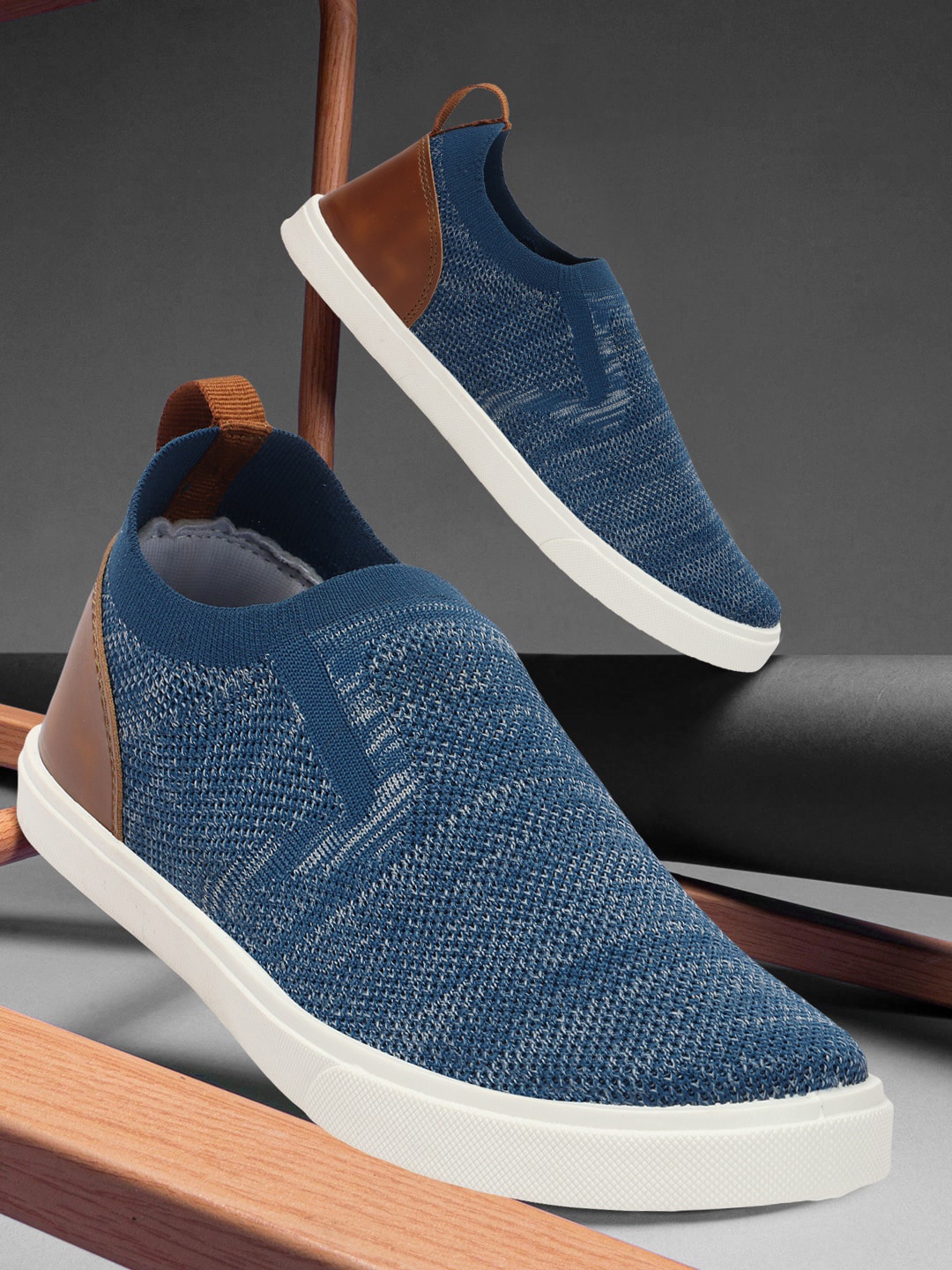 

Killer Men Woven Design Lightweight Slip-On Sneakers, Navy blue