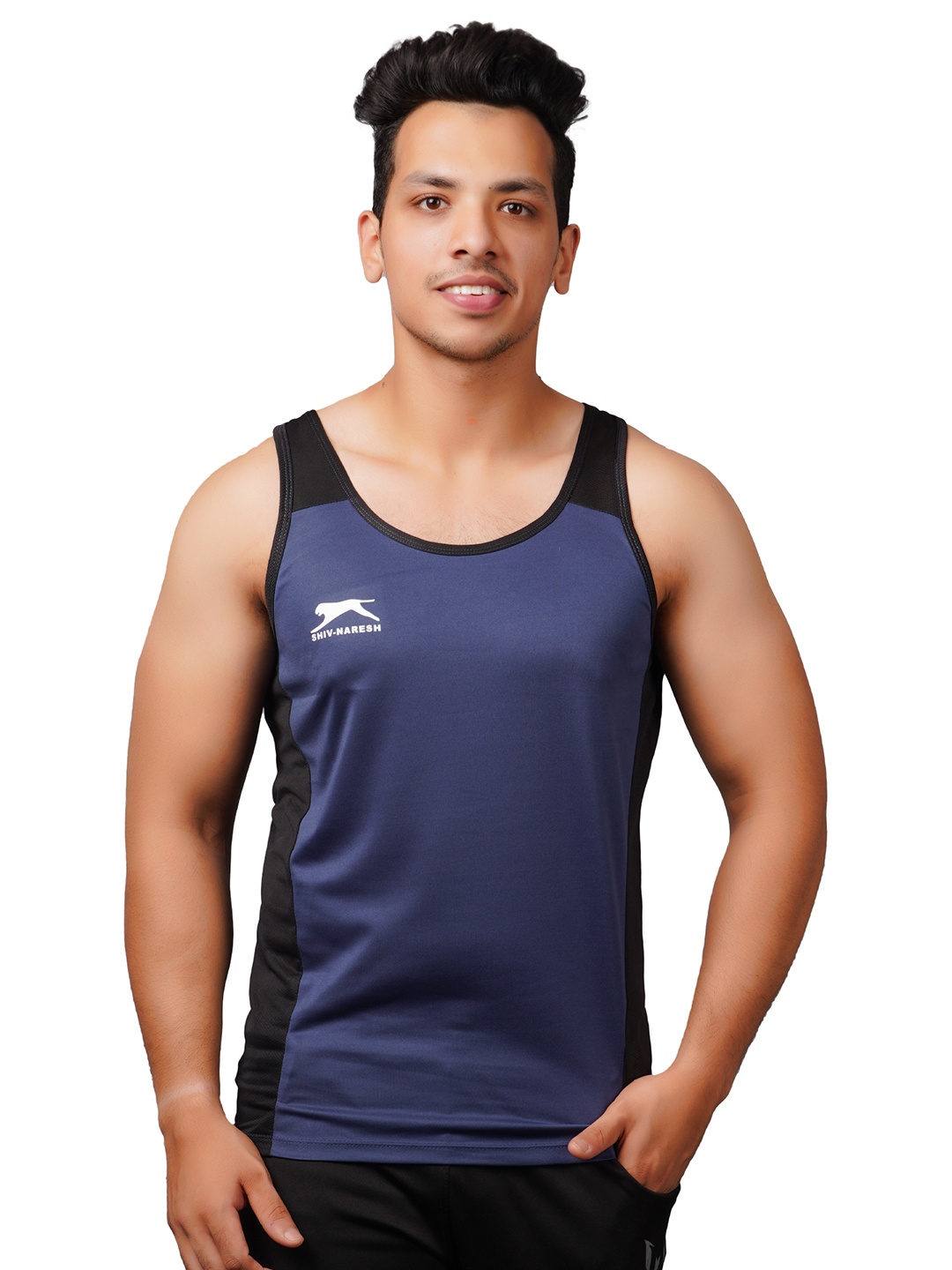 

Shiv Naresh Men Colourblocked Gym Vest, Navy blue