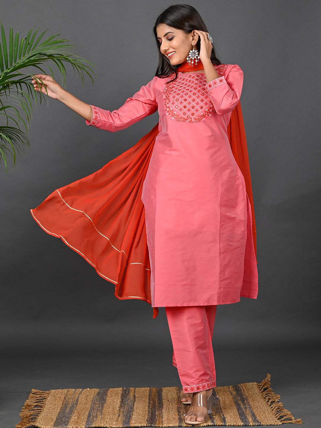 

Riara Women Mirror Work Kurta & Trousers With Dupatta, Pink