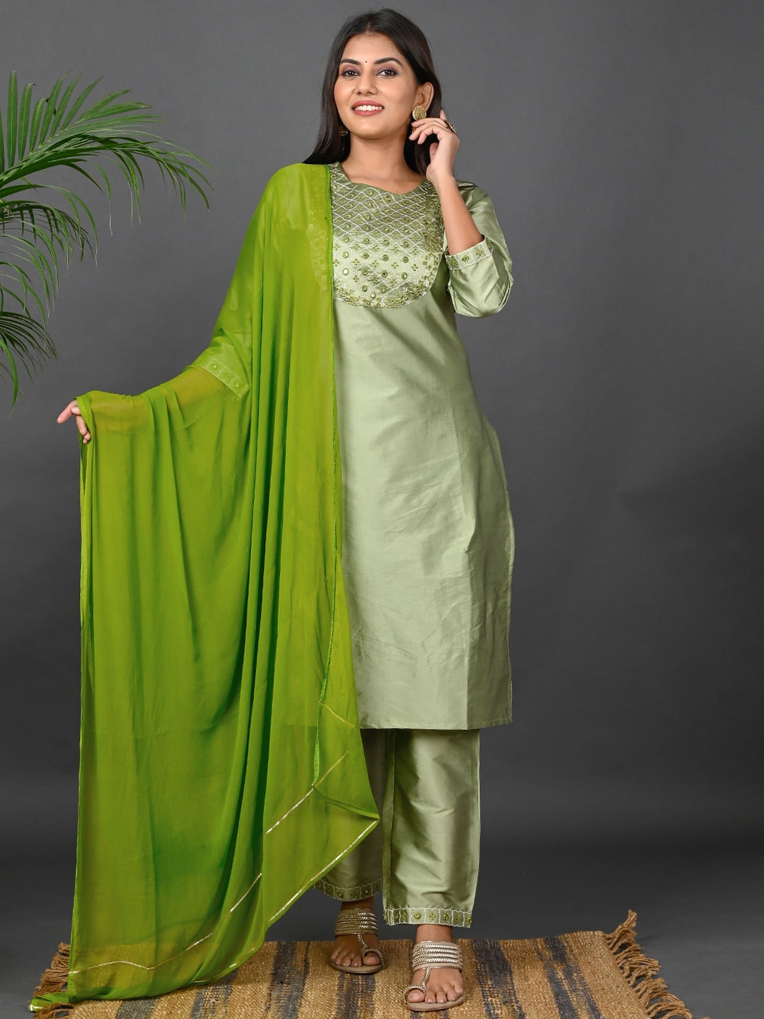 

Riara Women Mirror Work Kurta with Trousers & With Dupatta, Green